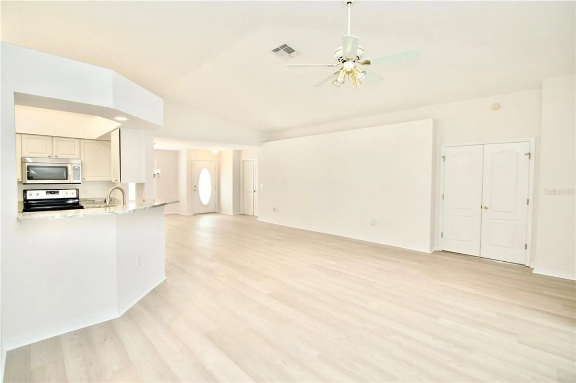 Property Slideshow image 10 of 39 | 29241 kapalua way, San Antonio, FL, 33576