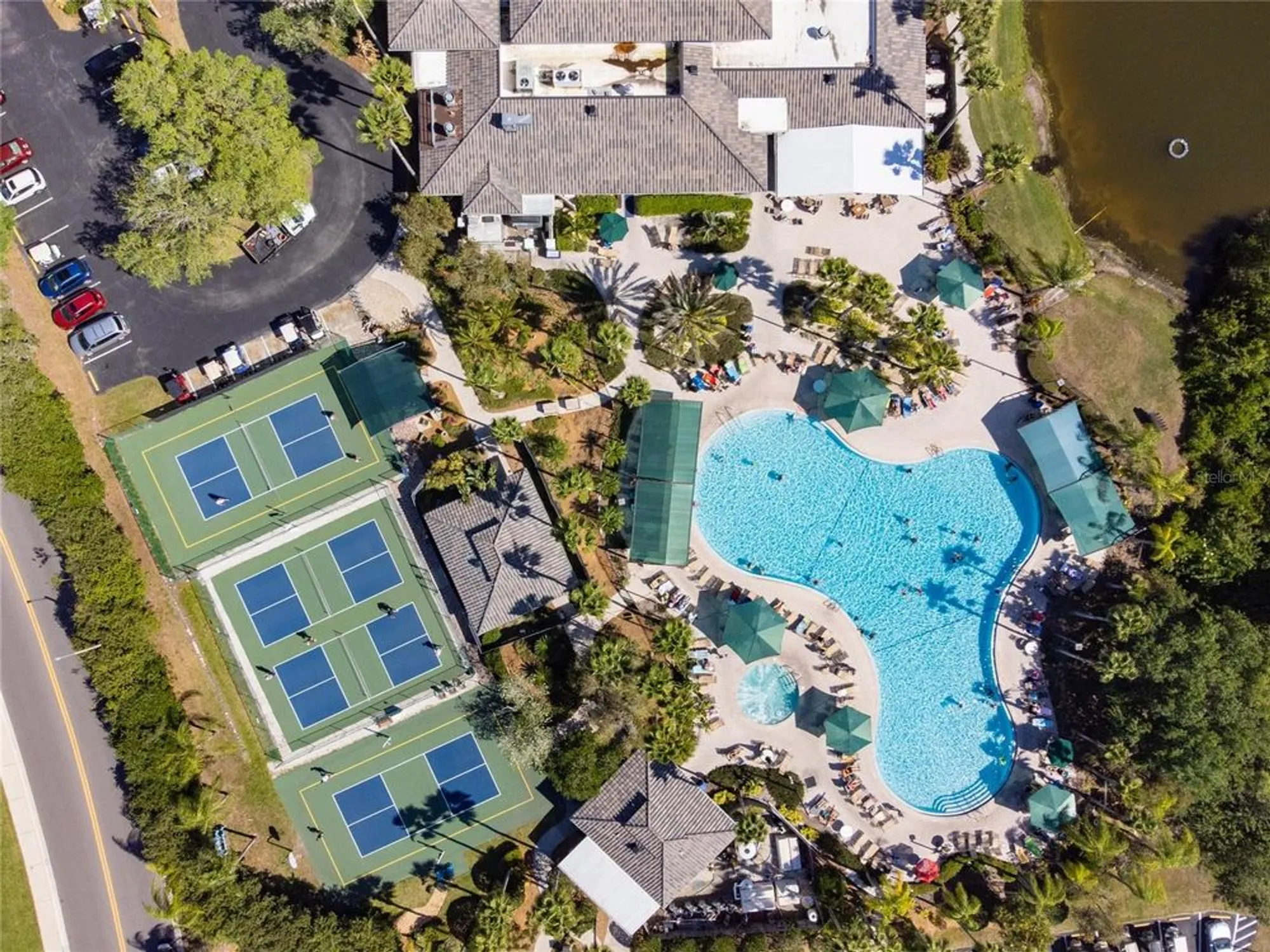 Property Slideshow image 45 of 59 | 1908 canterbury ln 25, Sun City Center, FL, 33573