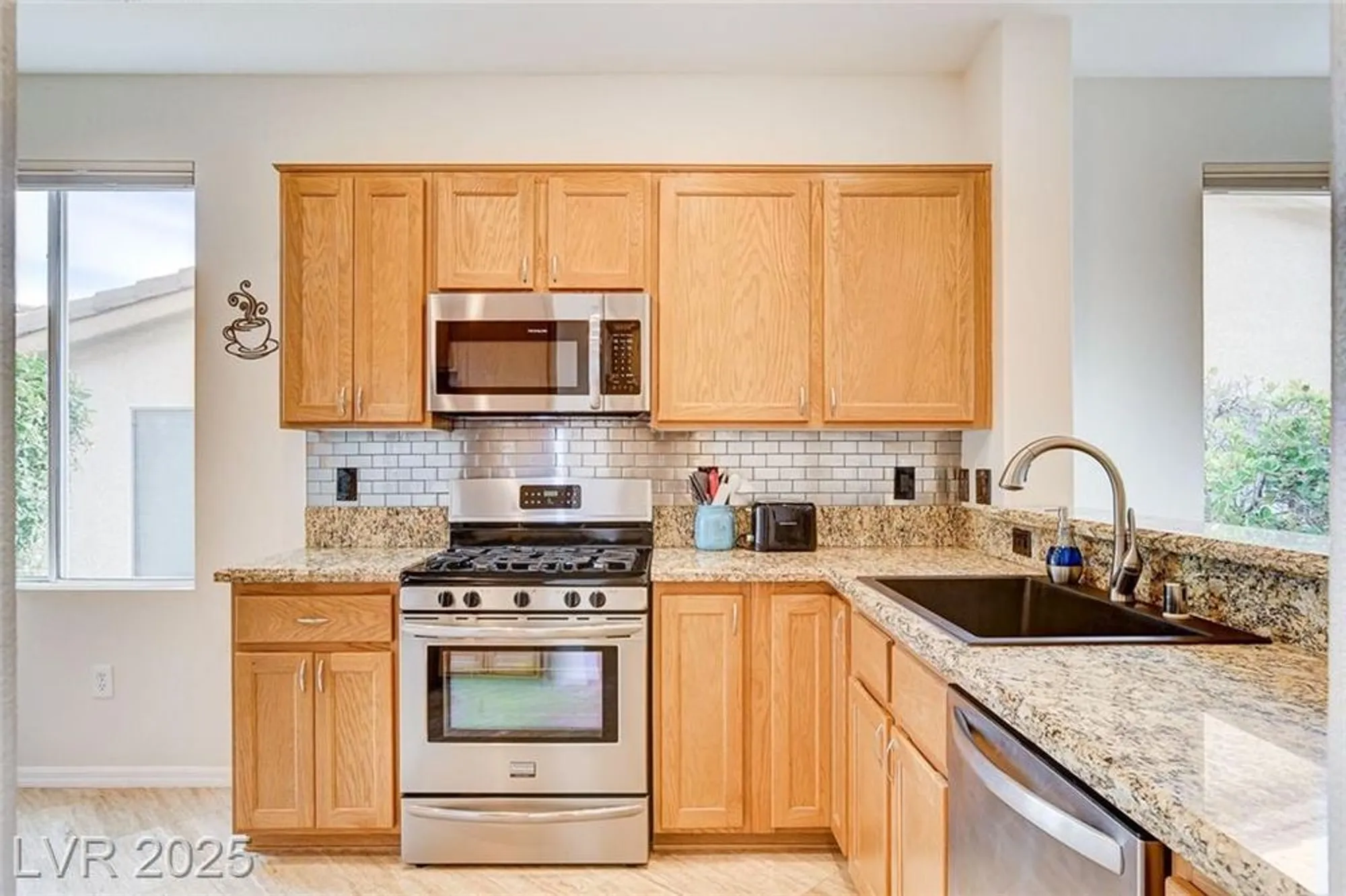 Property Slideshow image 10 of 41 | 10481 premia pl, Las Vegas, NV, 89135
