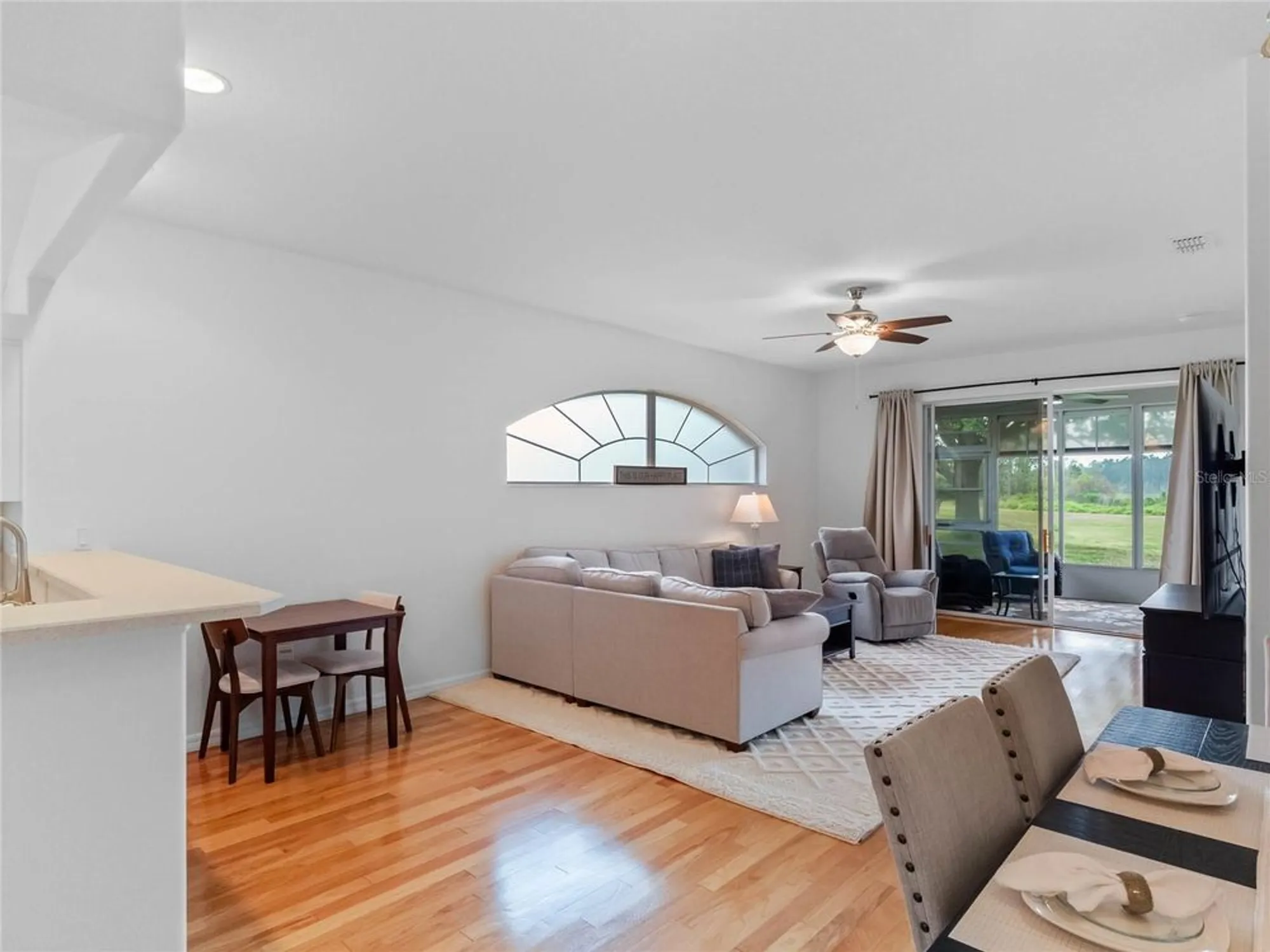 Property Slideshow image 19 of 61 | 5454 sir churchill dr, Leesburg, FL, 34748