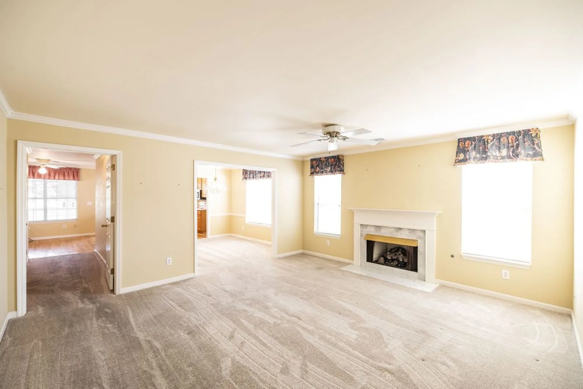 Property Slideshow image 8 of 54 | 115 newsom grn, Nashville, TN, 37221