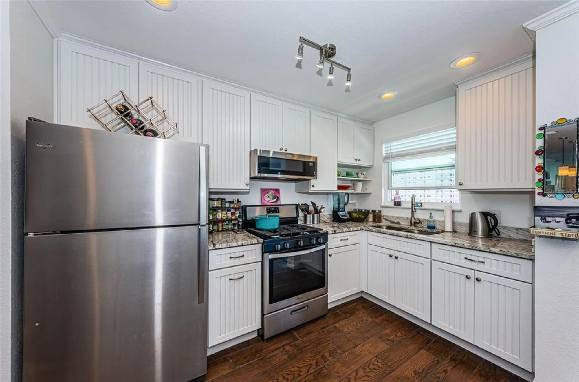 Property Slideshow image 11 of 99 | 5925 shore blvd 505, Gulfport, FL, 33707