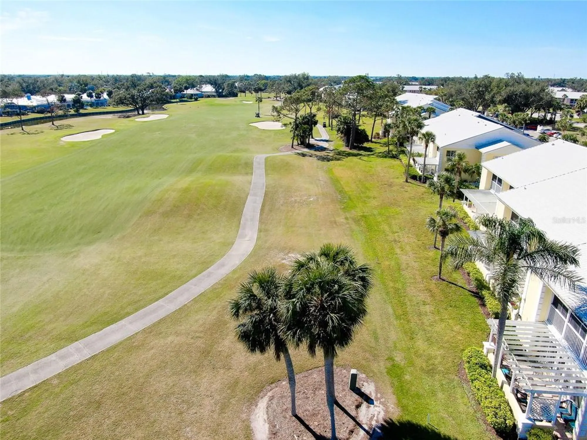 Property Slideshow image 32 of 36 | 410 cerromar cir 240, Venice, FL, 34293