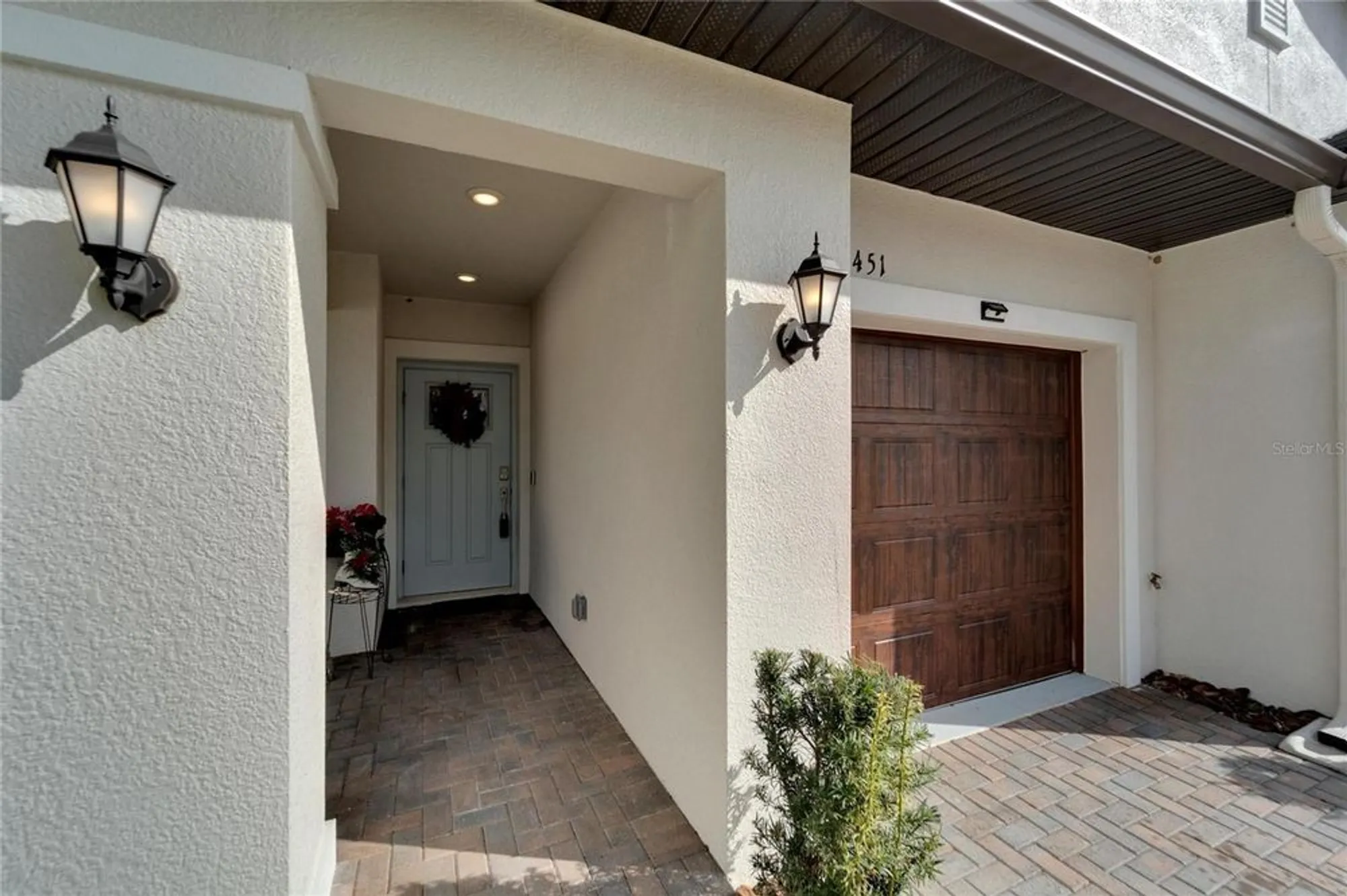 Property Slideshow image 8 of 68 | 31451 moniker mast ln, San Antonio, FL, 33576