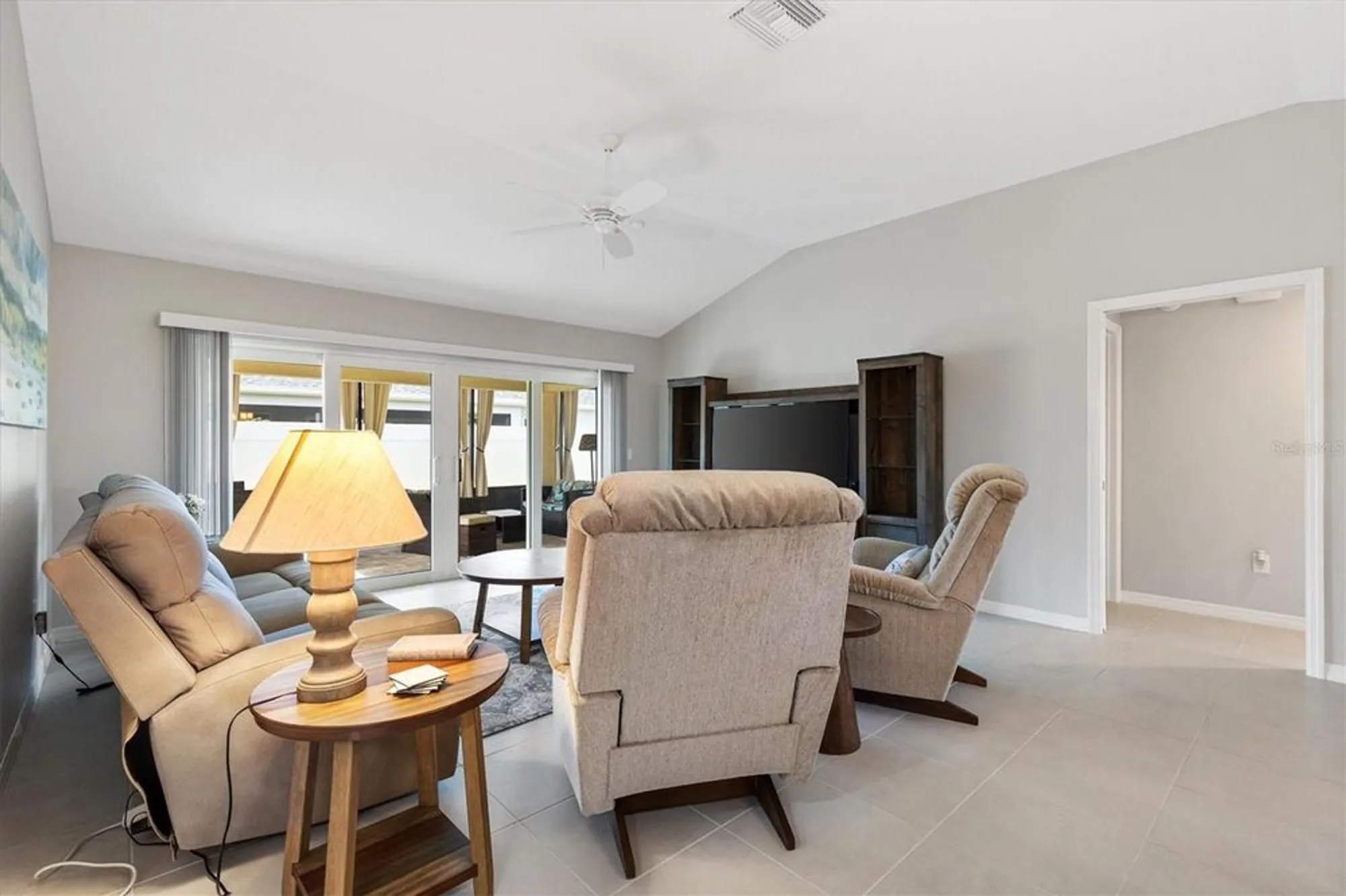 Property Slideshow image 10 of 40 | 2202 landrea loop, The Villages, FL, 32163