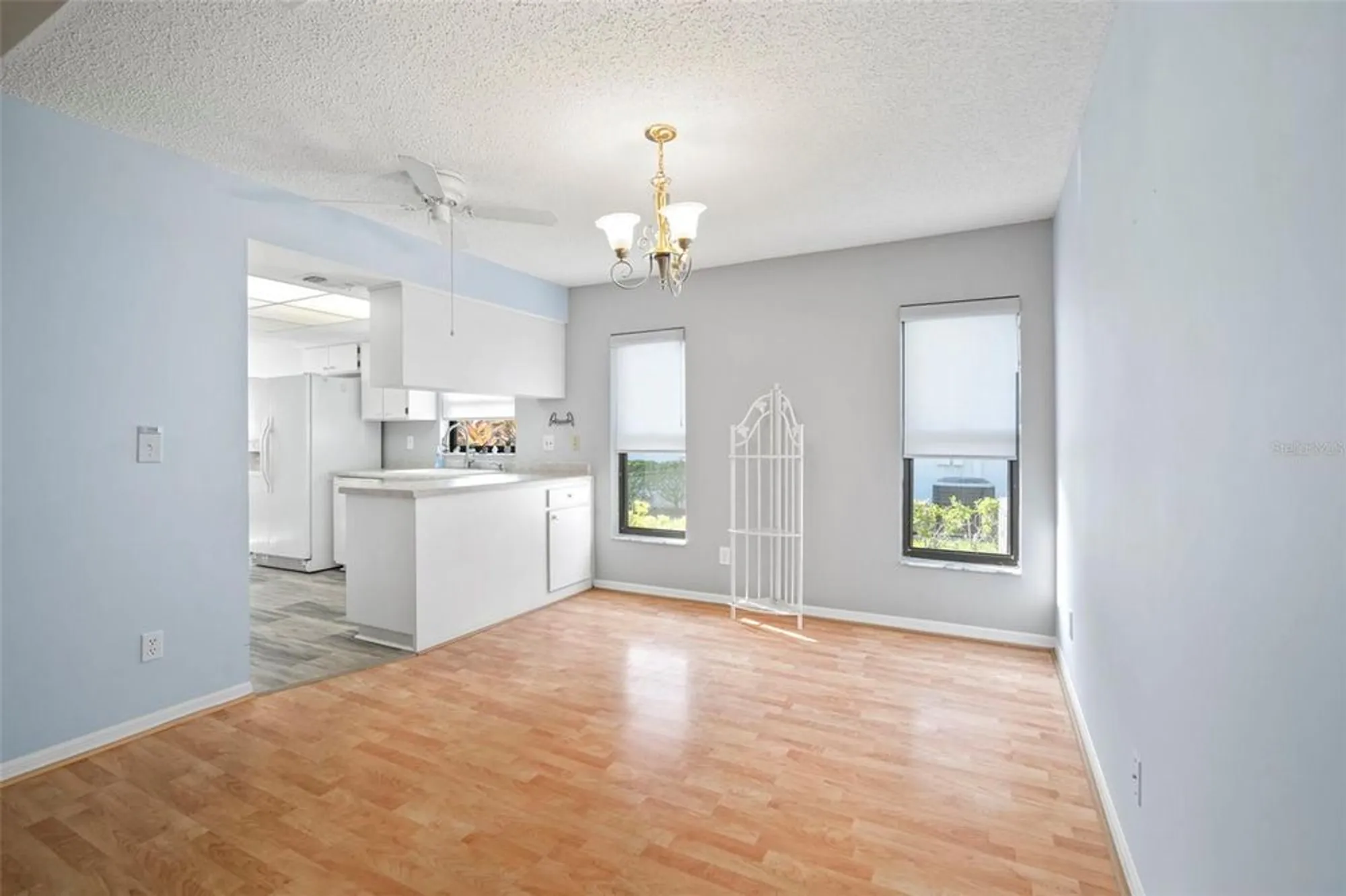 Property Slideshow image 18 of 41 | 1609 laughton pl, Sun City Center, FL, 33573