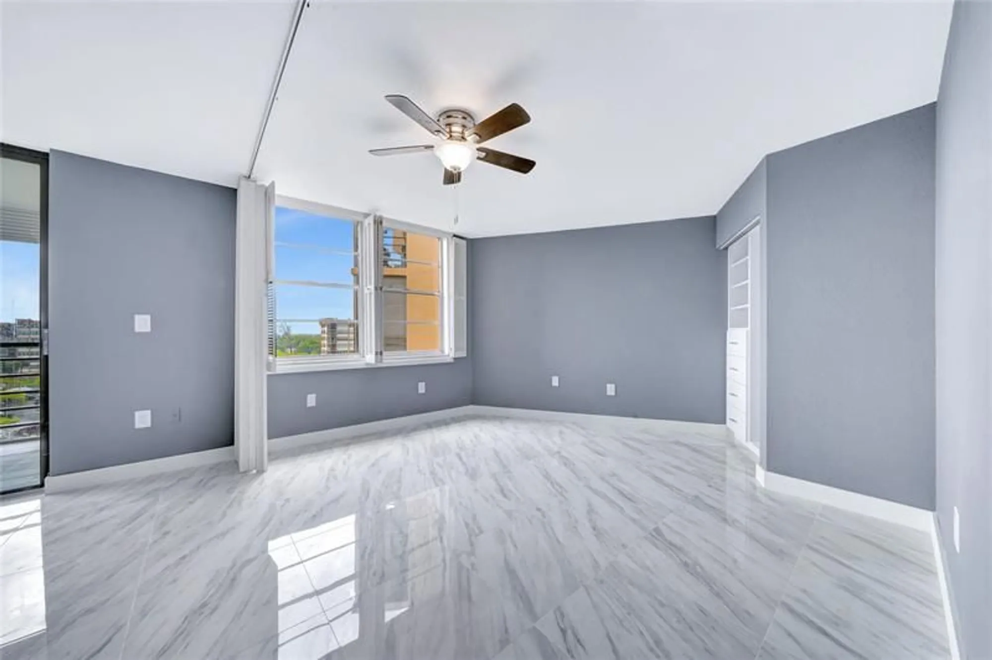 Property Slideshow image 23 of 53 | 1100 saint charles pl 708, Pembroke Pines, FL, 33026