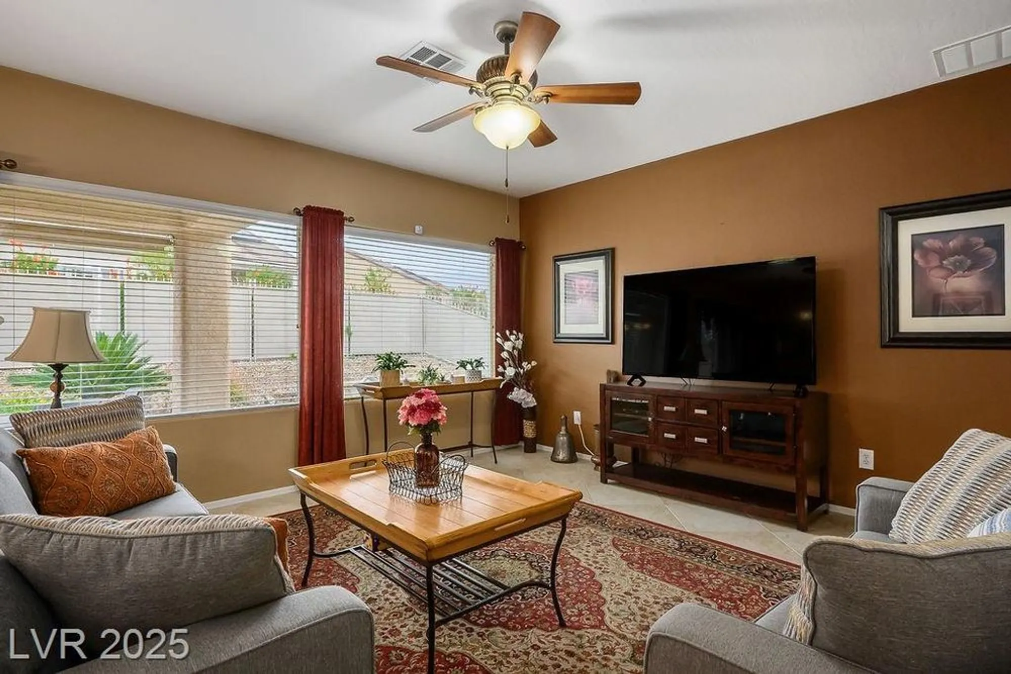 Property Slideshow image 18 of 37 | 7749 pine warbler way, North Las Vegas, NV, 89084