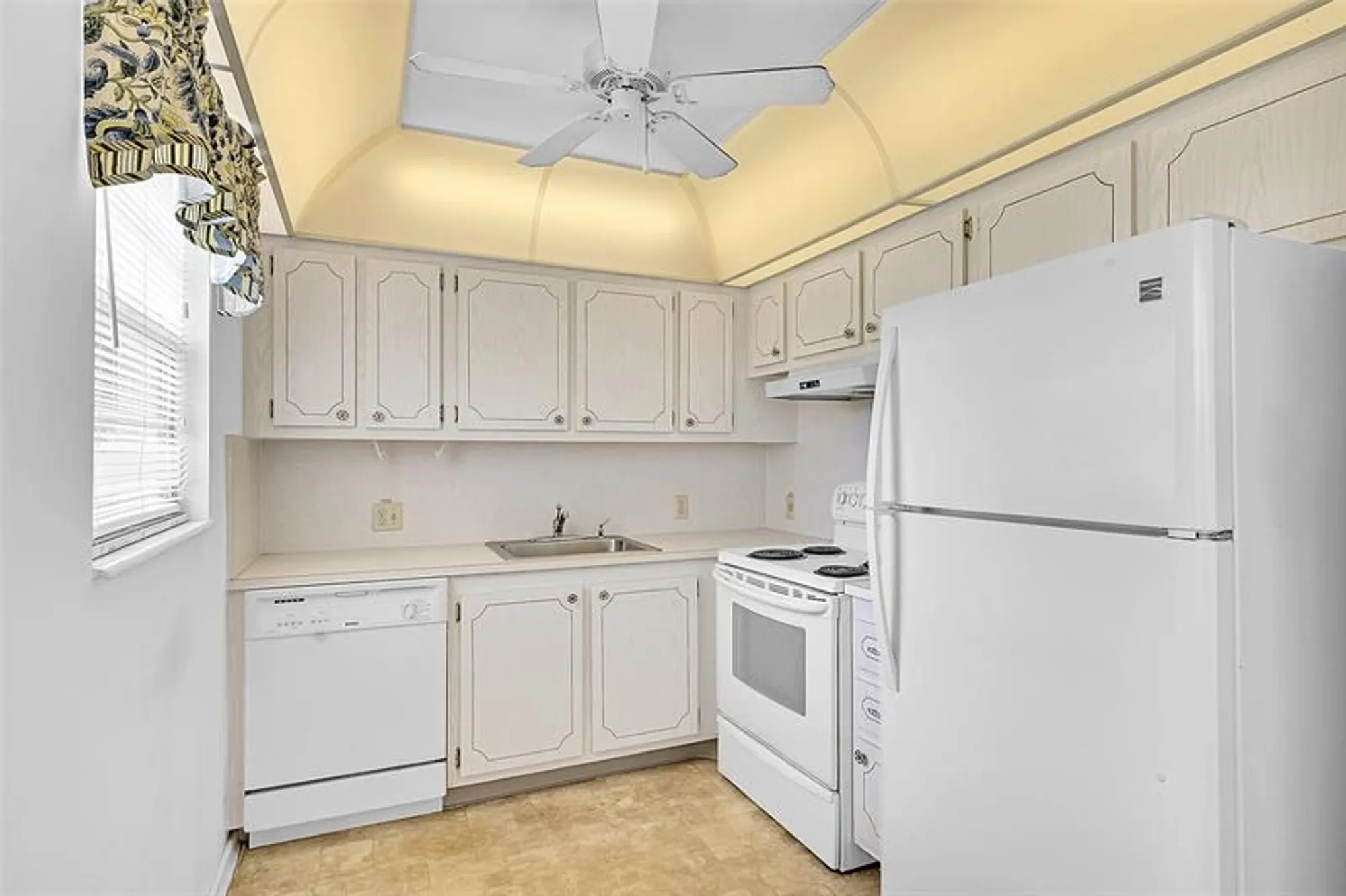 Property Slideshow image 11 of 38 | 298 preston h # 298, Boca Raton, FL, 33434