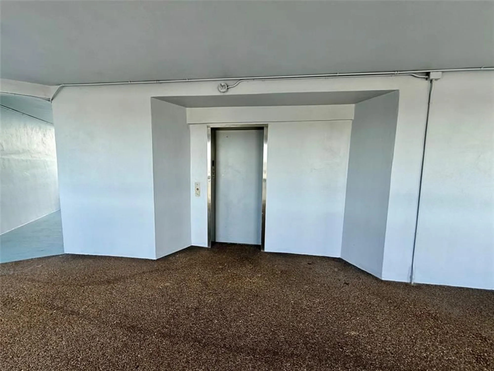 Property Slideshow image 45 of 49 | 2300 park ln 311, Hollywood, FL, 33021