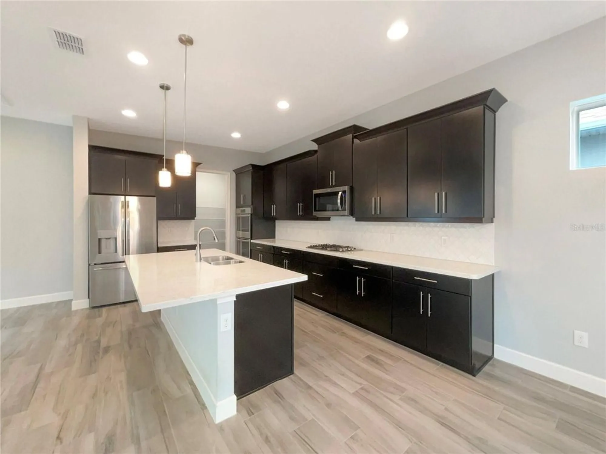 Property Slideshow image 7 of 30 | 705 winterside dr, Apollo Beach, FL, 33572