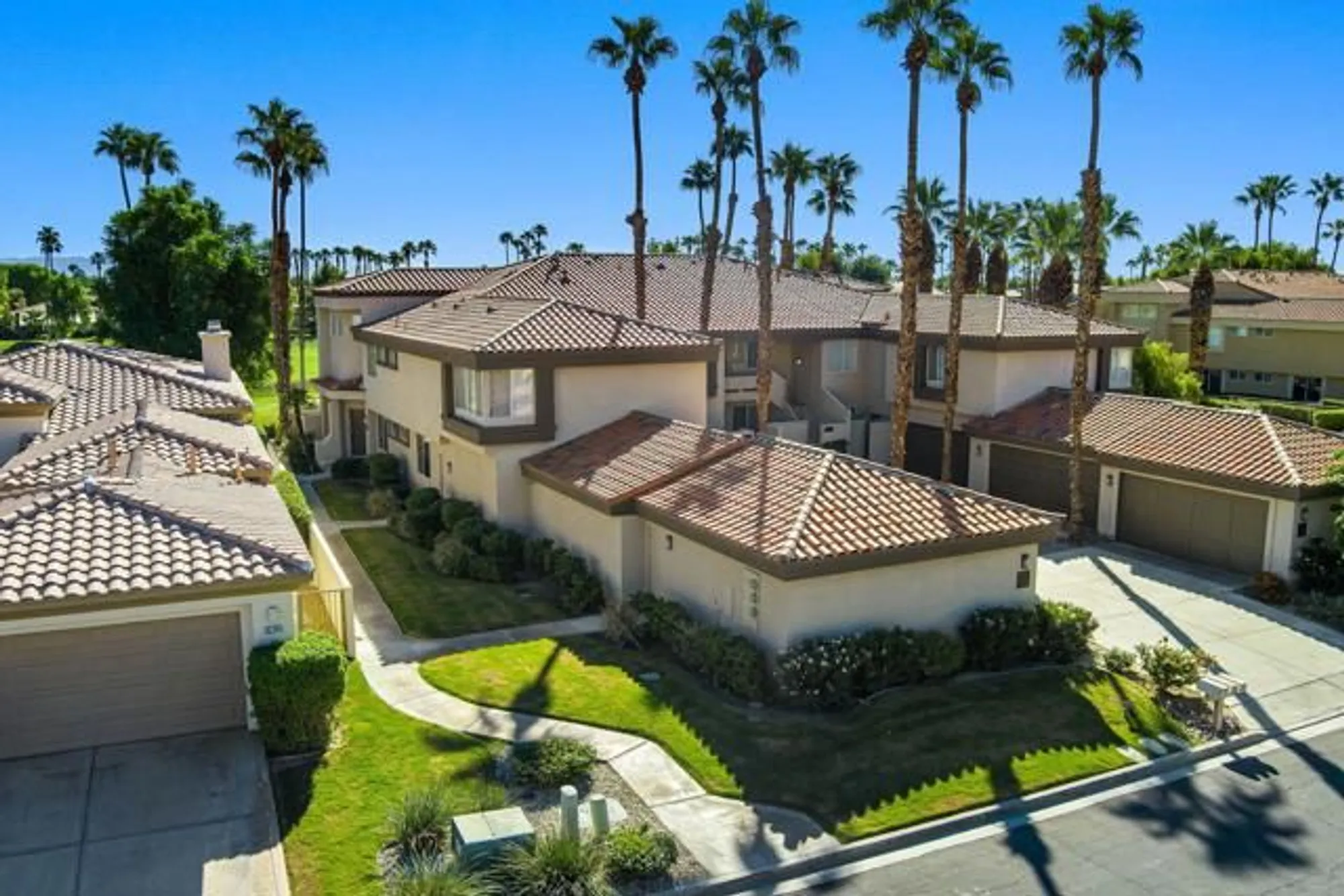 Property Slideshow image 31 of 53 | 55296 laurel vly, La Quinta, CA, 92253