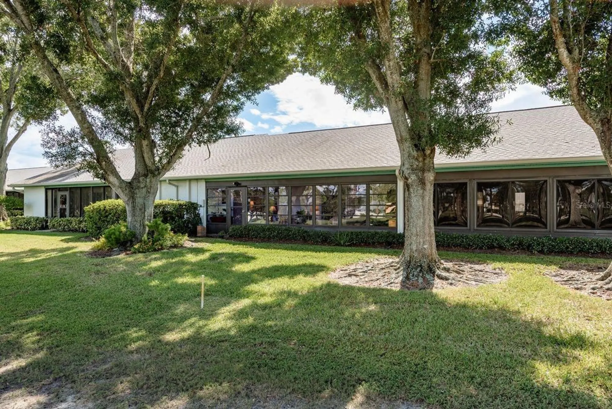 Property Slideshow image 4 of 62 | 1109 tartan dr c, Palm Harbor, FL, 34684
