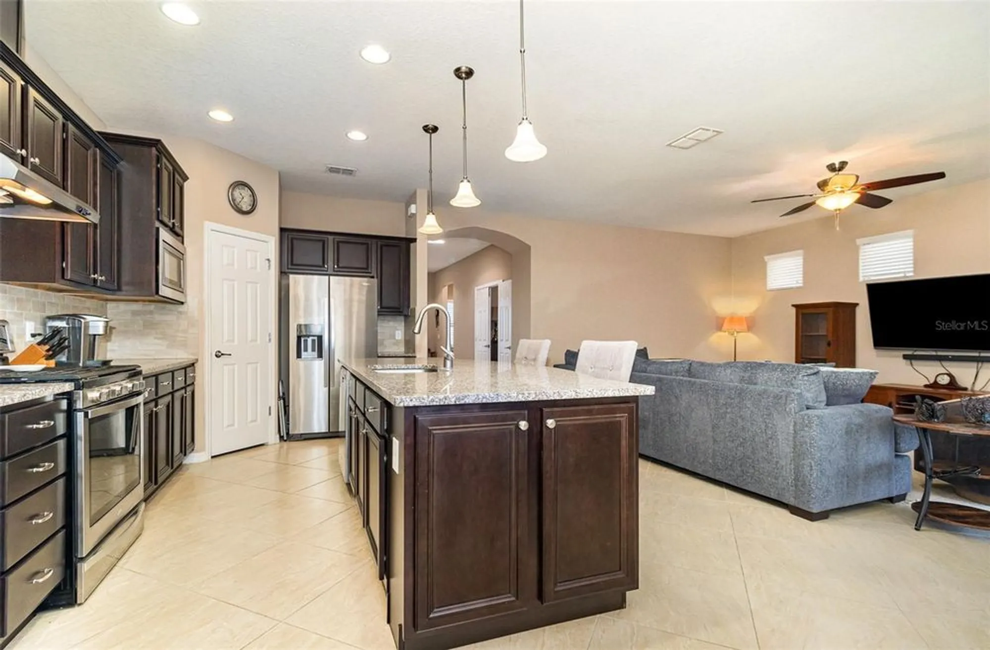 Property Slideshow image 4 of 58 | 672 cordoba dr, Davenport, FL, 33837