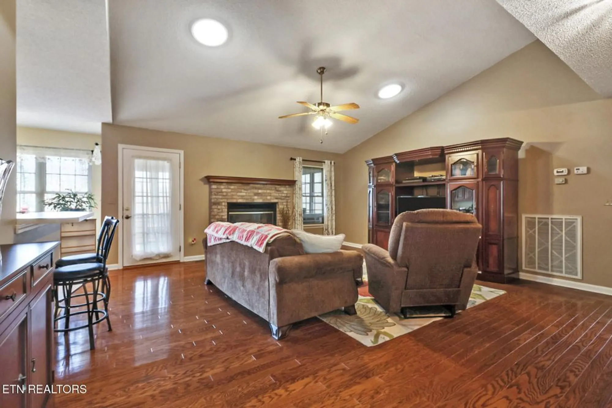 Property Slideshow image 5 of 40 | 116 huntington dr, Crossville, TN, 38558