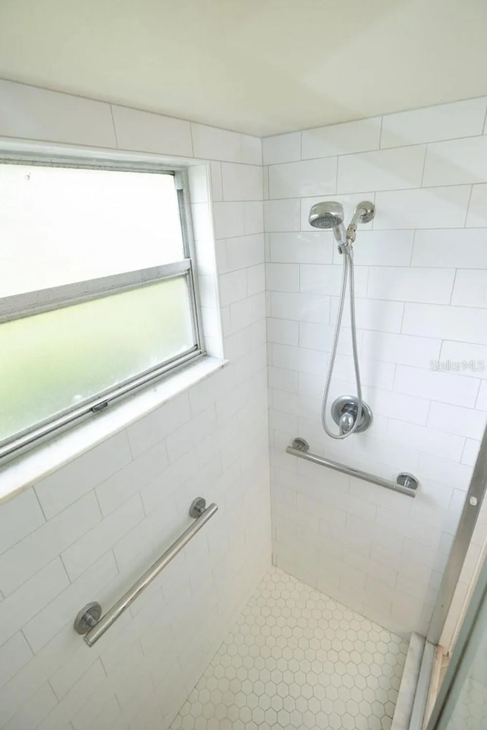 Property Slideshow image 33 of 58 | 4018 oakhurst dr 3181, Sarasota, FL, 34233