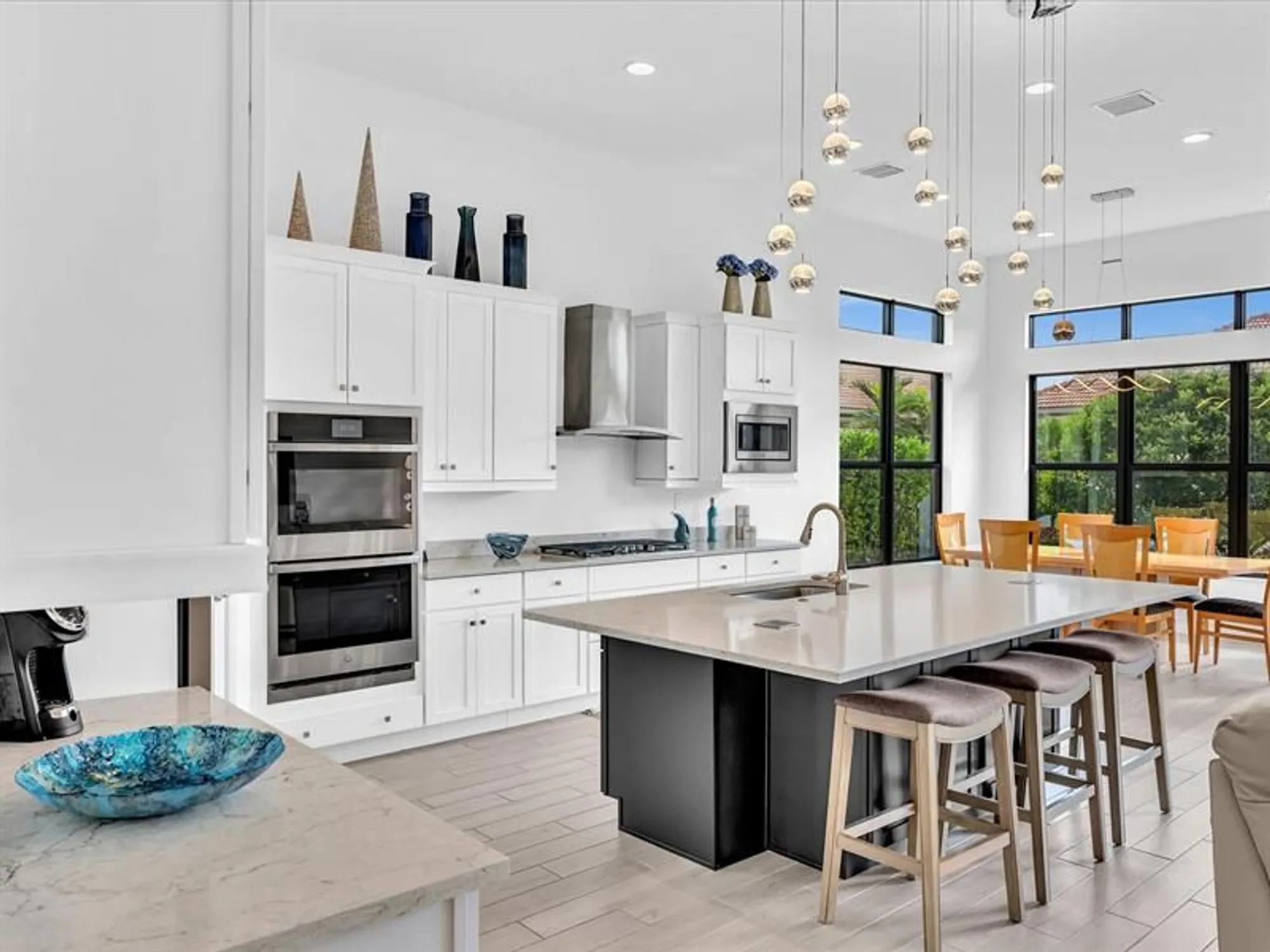 Property Slideshow image 10 of 98 | 8928 bastille cir e, Parkland, FL, 33076