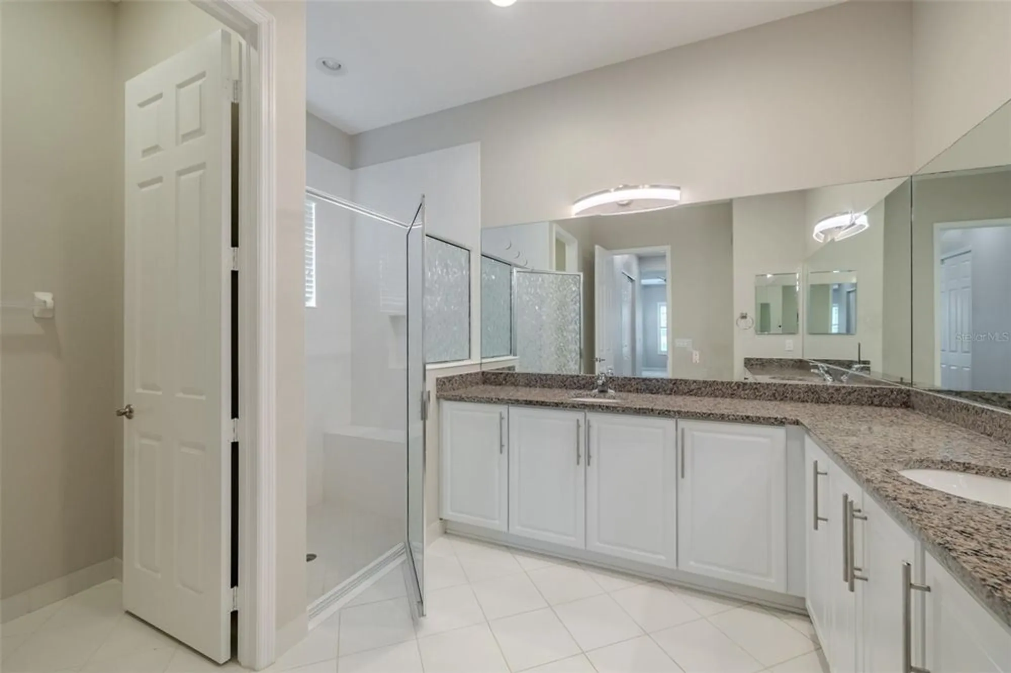 Property Slideshow image 45 of 100 | 16106 cedar key dr, Wimauma, FL, 33598