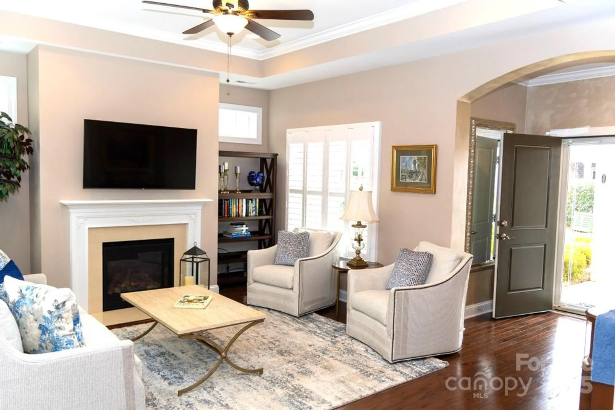 Property Slideshow image 7 of 31 | 16116 lakeside loop ln, Cornelius, NC, 28031