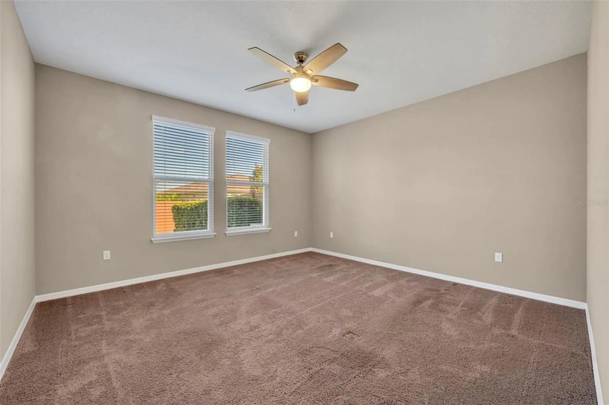 Property Slideshow image 24 of 64 | 397 alcove dr, Groveland, FL, 34736