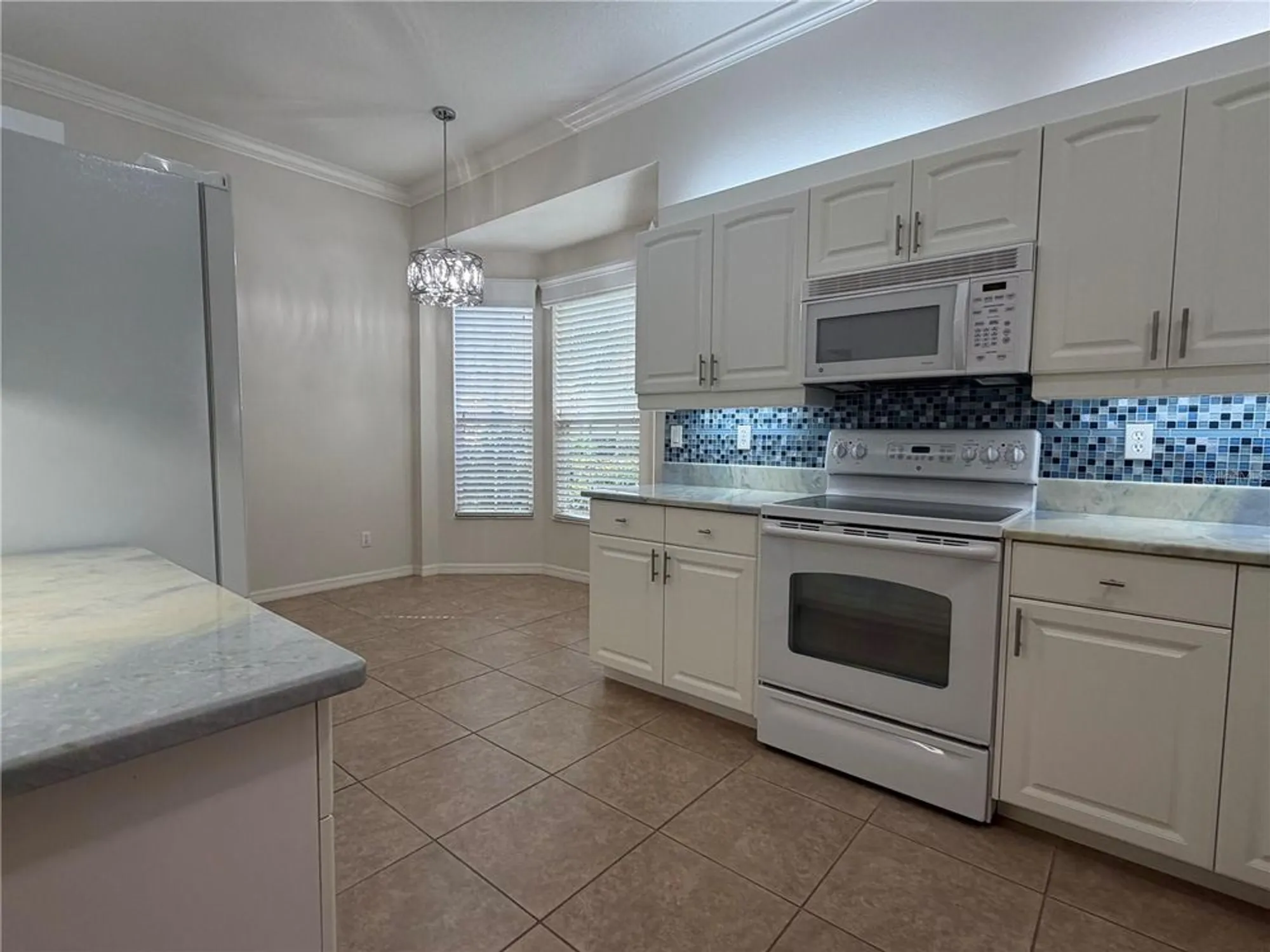 Property Slideshow image 11 of 57 | 1584 monarch dr, Venice, FL, 34293