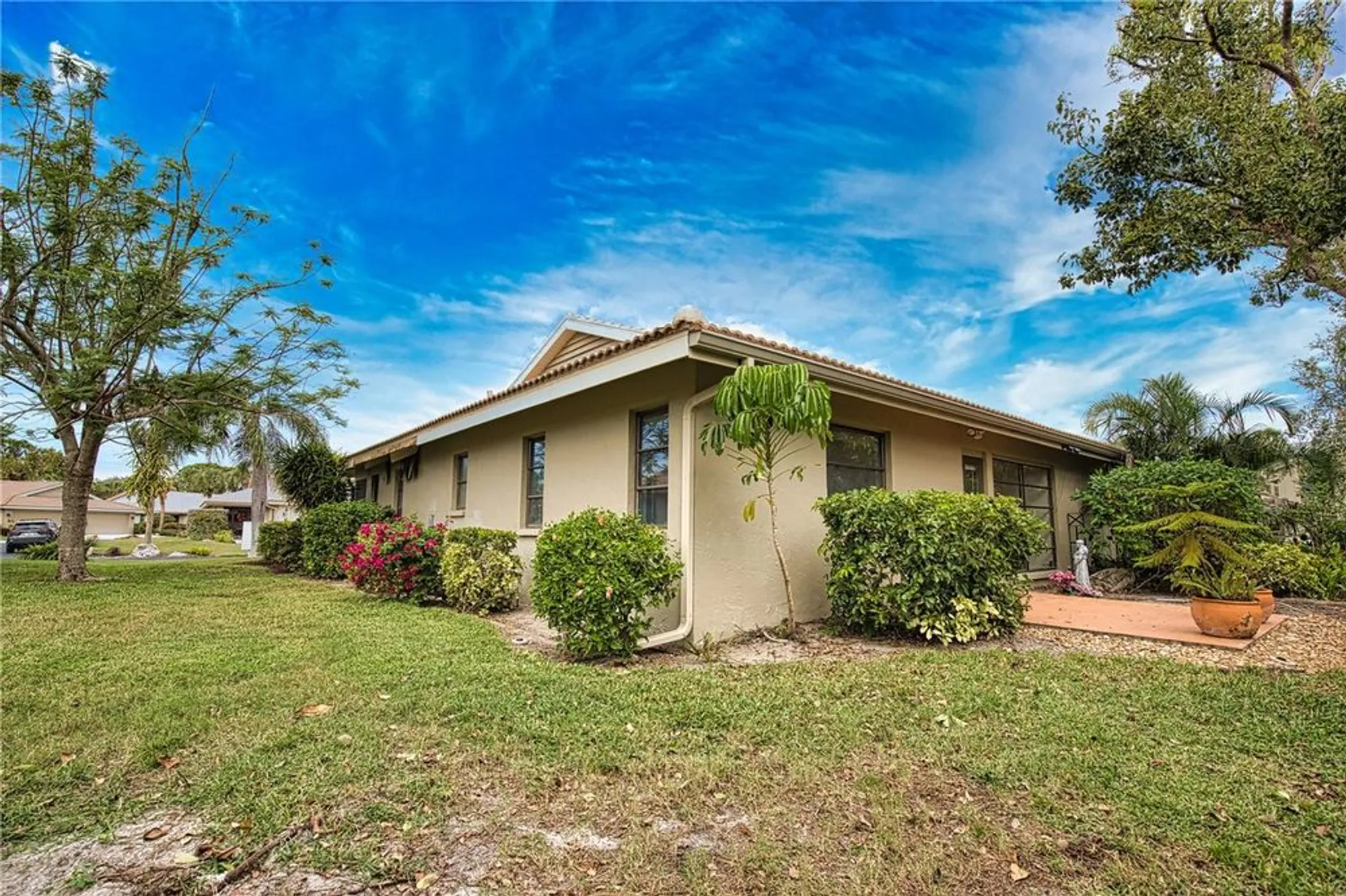 Property Slideshow image 37 of 45 | 7171 wood creek dr 5, Sarasota, FL, 34231