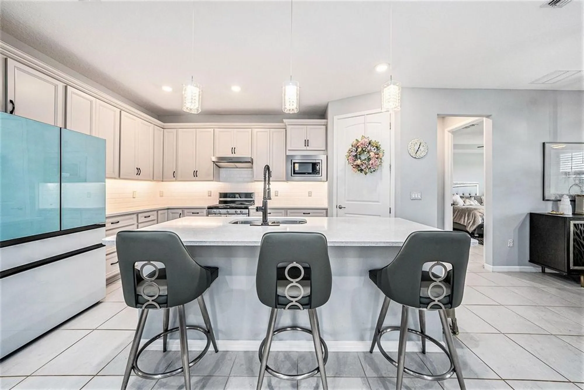 Property Slideshow image 8 of 30 | 19865 sea glass cir, Land O Lakes, FL, 34638