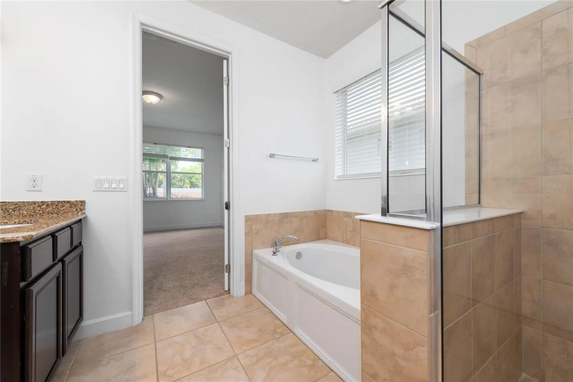 Property Slideshow image 17 of 30 | 11858 barletta dr, Orlando, FL, 32827