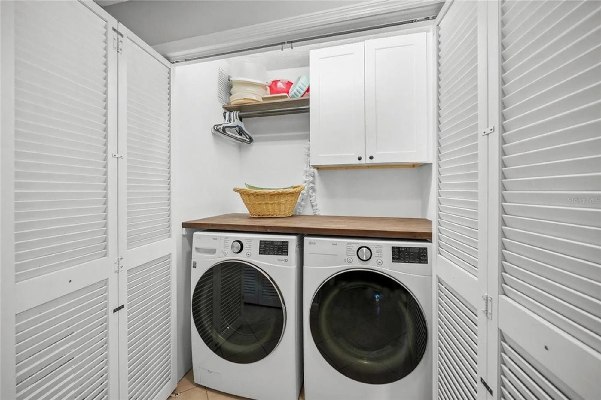 Property Slideshow image 30 of 51 | 5958 clubside dr, Sarasota, FL, 34243