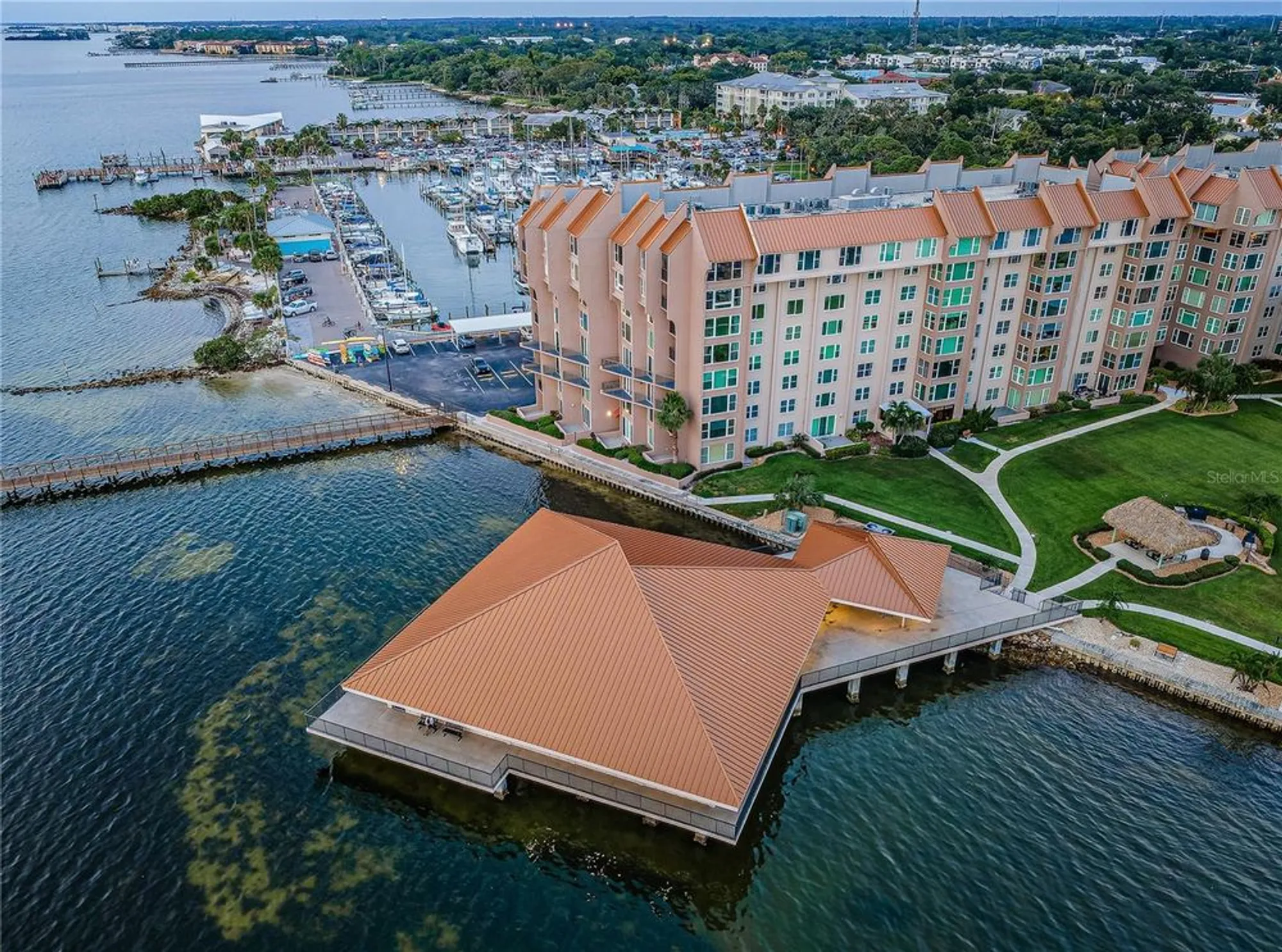 Property Slideshow image 33 of 57 | 634 edgewater dr 644, Dunedin, FL, 34698