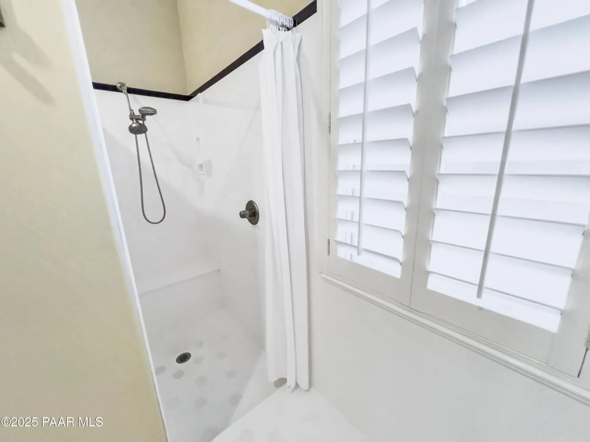 Property Slideshow image 17 of 33 | 407 cabaret st, Prescott, AZ, 86301