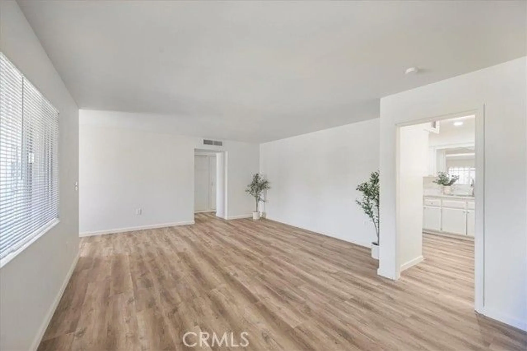 Property Slideshow image 5 of 27 | 28258 w worcester rd, Menifee, CA, 92586