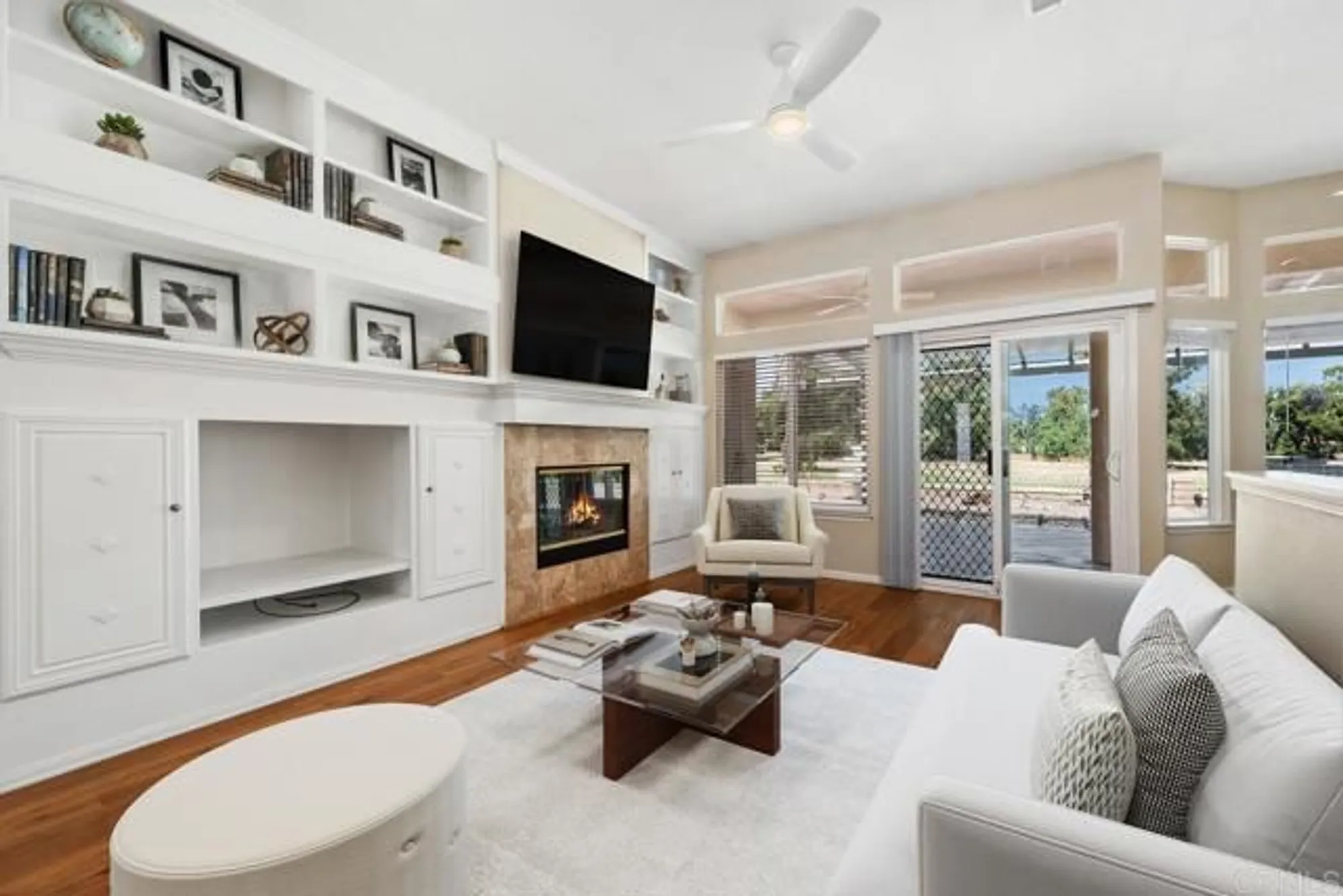 Property Slideshow image 12 of 36 | 2108 pecan tree st, Hemet, CA, 92545