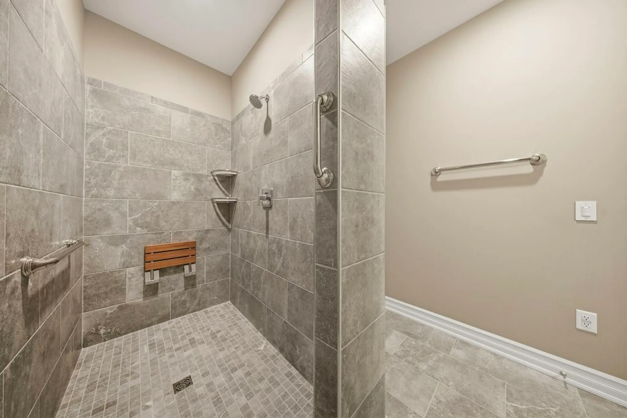 Property Slideshow image 30 of 50 | 437 stearn dr # 437, Genoa, IL, 60135