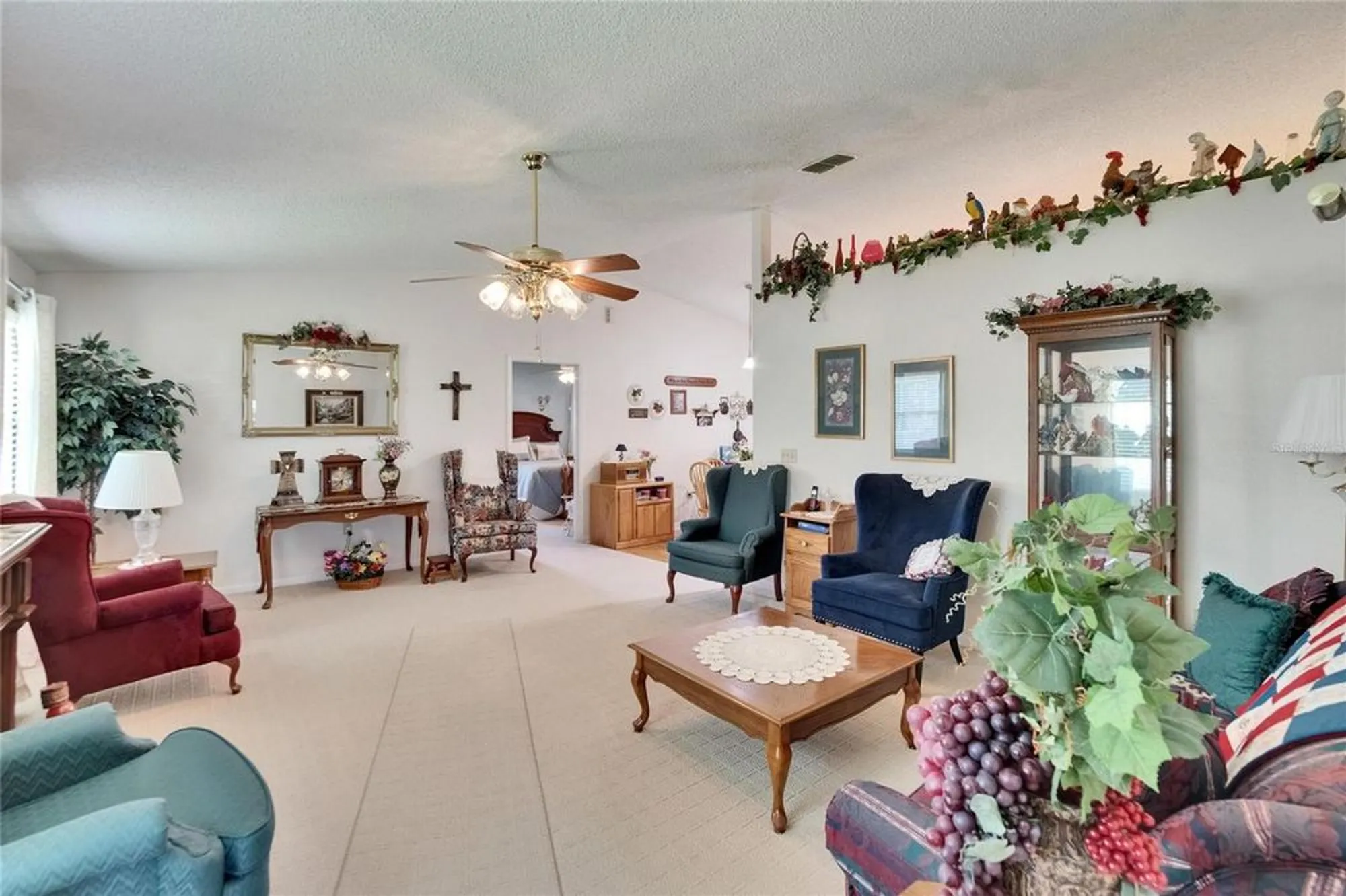 Property Slideshow image 4 of 94 | 3154 prairie dunes cir, Lakeland, FL, 33810