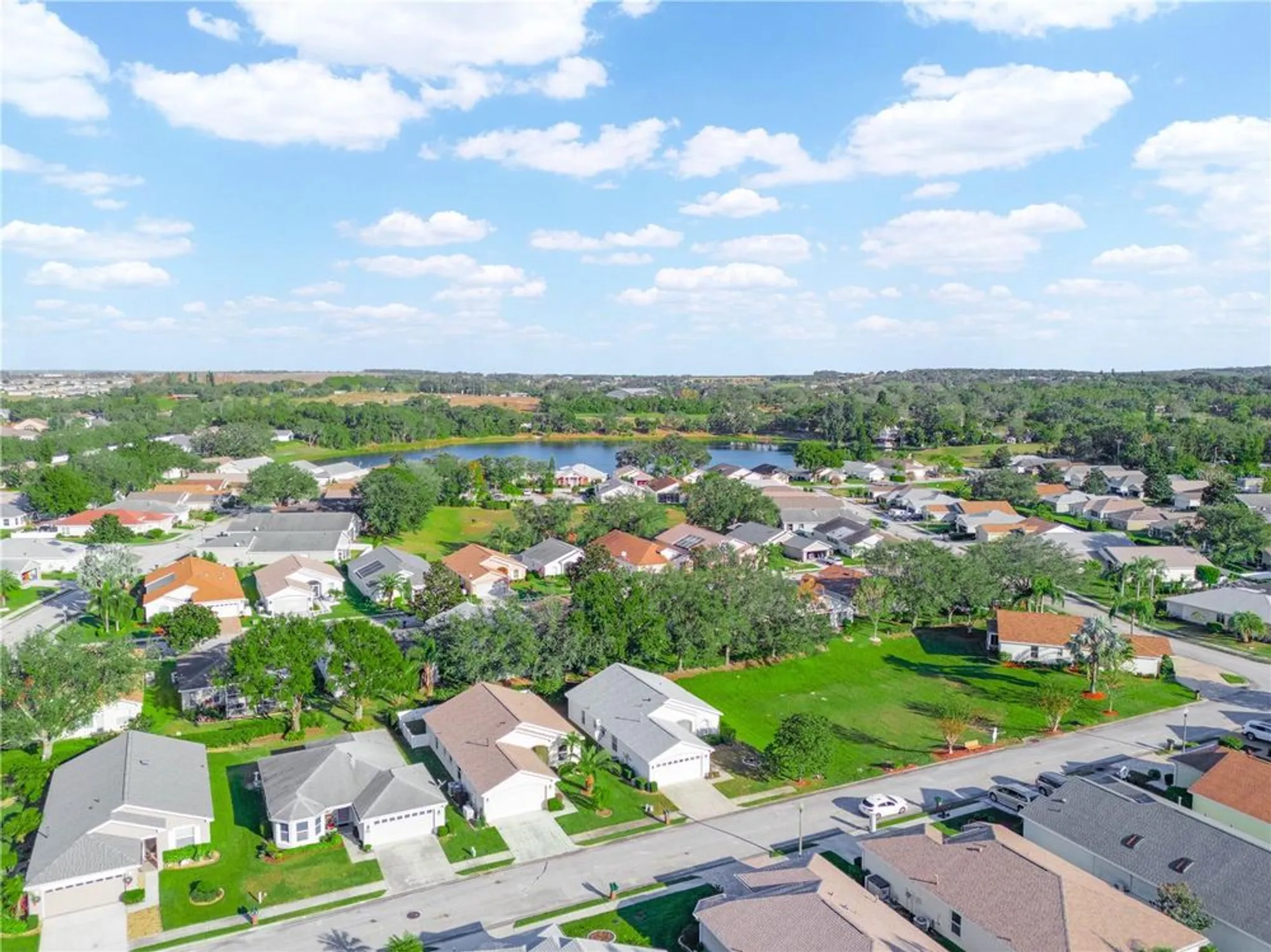 Property Slideshow image 42 of 51 | 341 lake suzanne dr, Lake Wales, FL, 33859