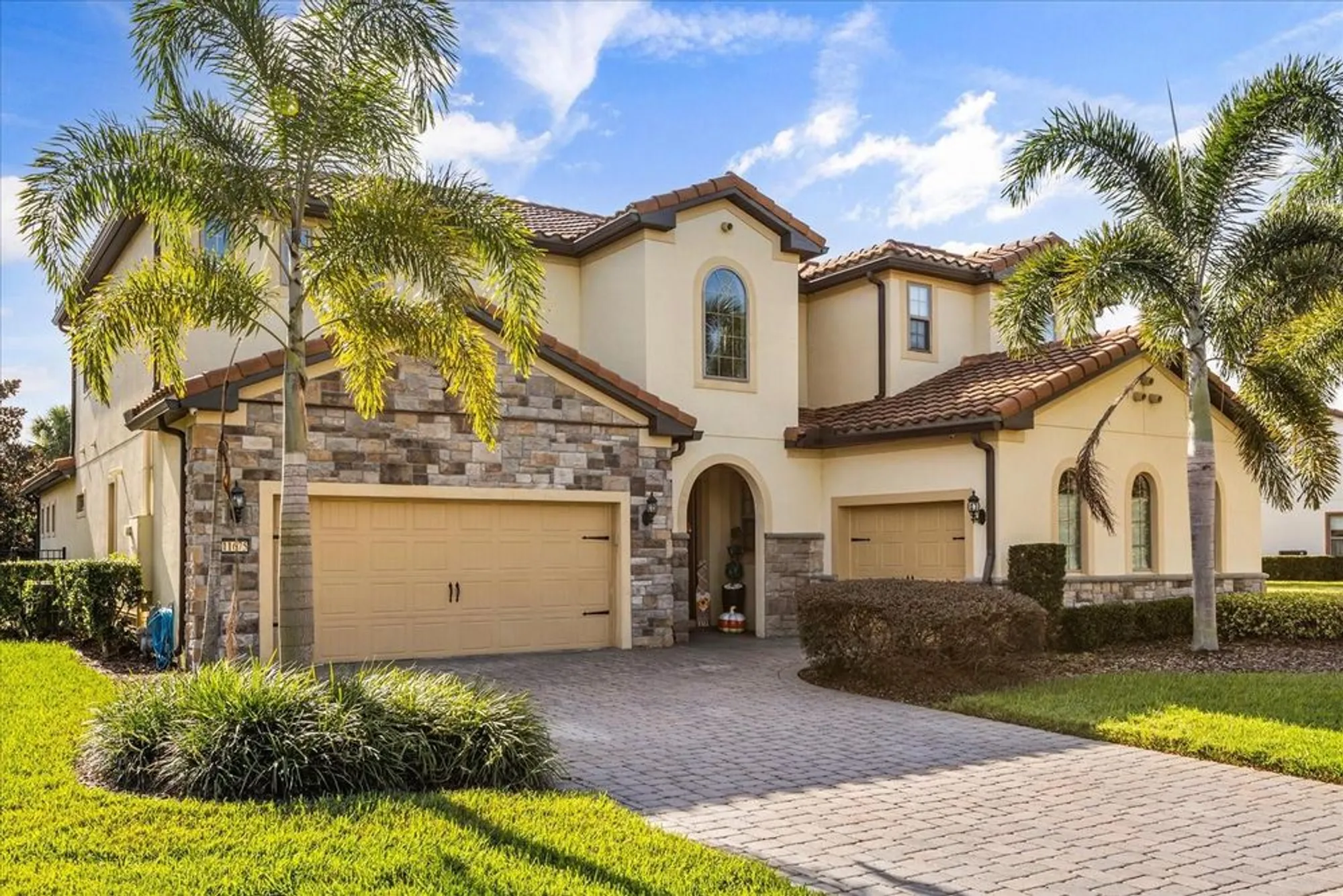 Property Slideshow image 1 of 37 | 11675 savona way, Orlando, FL, 32827