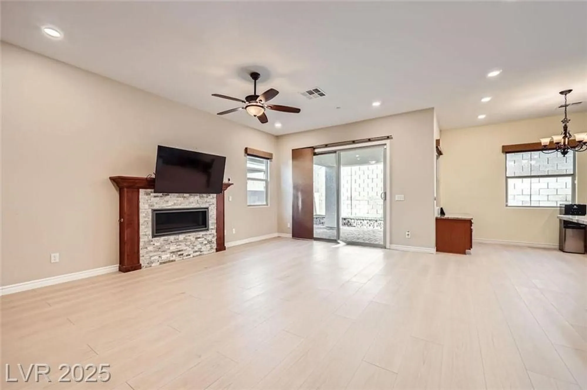 Property Slideshow image 3 of 40 | 429 open hill ave, Henderson, NV, 89011