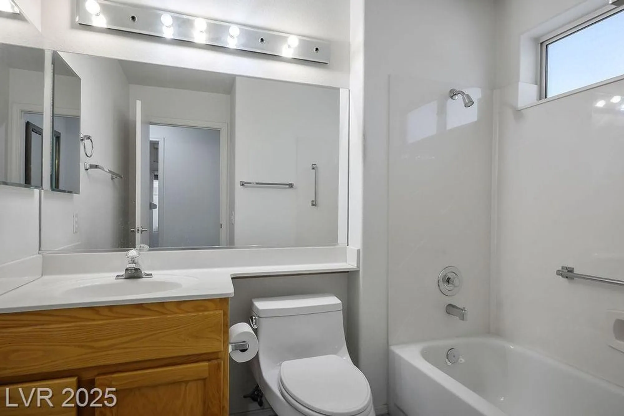 Property Slideshow image 20 of 71 | 11029 rackhurst ave, Las Vegas, NV, 89134