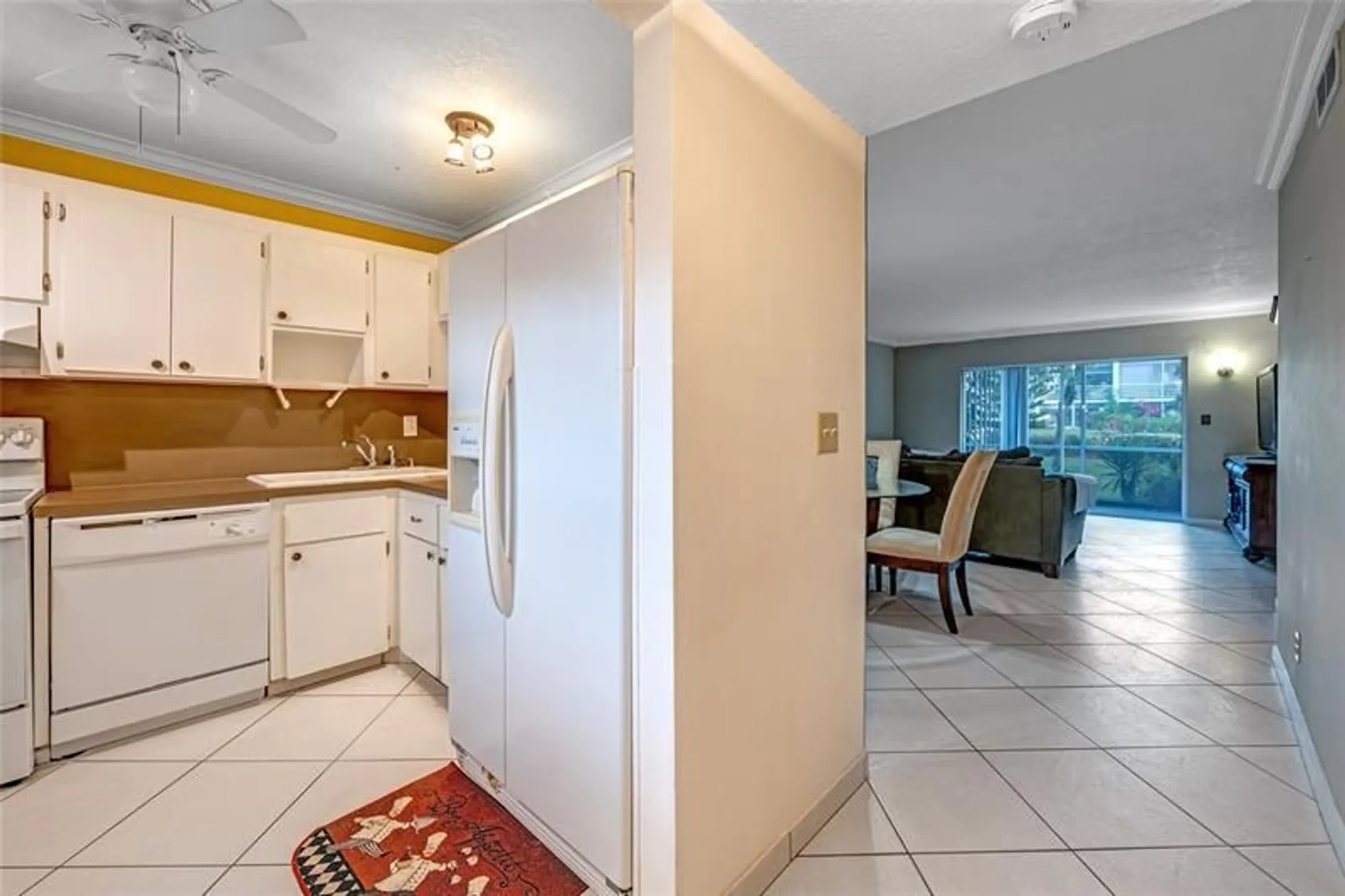 Property Slideshow image 6 of 21 | 3774 inverrary blvd apt 104p, Lauderhill, FL, 33319