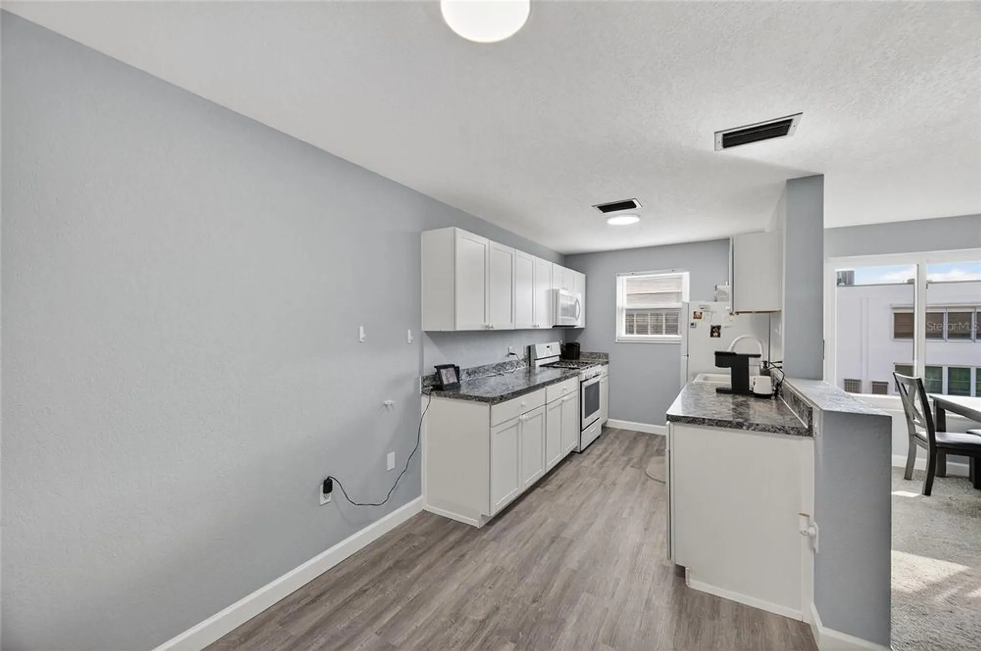 Property Slideshow image 18 of 41 | 5521 80th st n unit 511, Saint Petersburg, FL, 33709