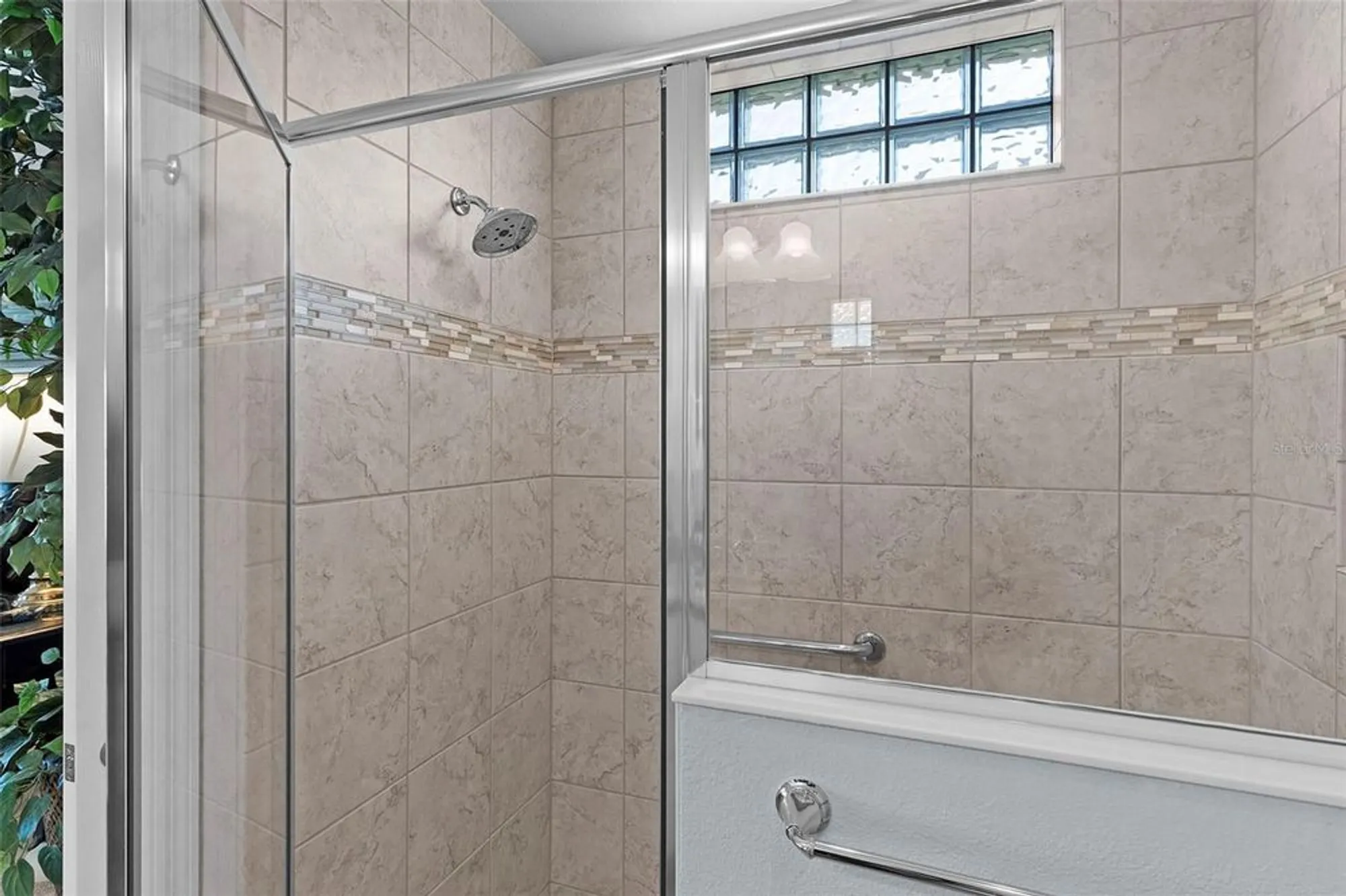Property Slideshow image 12 of 69 | 2259 isleworth cir, The Villages, FL, 32163