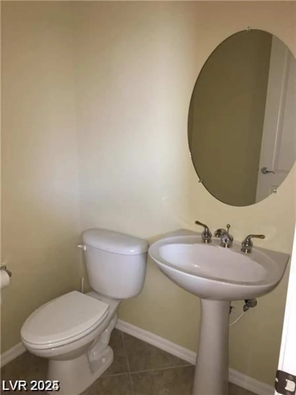 Property Slideshow image 15 of 35 | 2175 clearwater lake dr, Henderson, NV, 89044