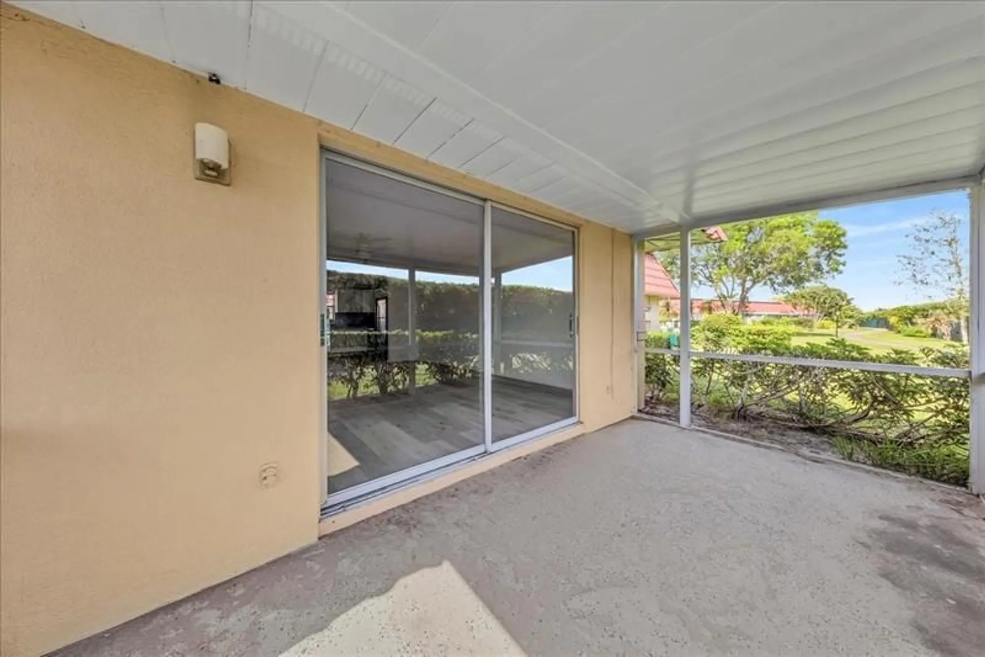 Property Slideshow image 33 of 38 | 123 amherst ln # 123, Lake Worth, FL, 33467