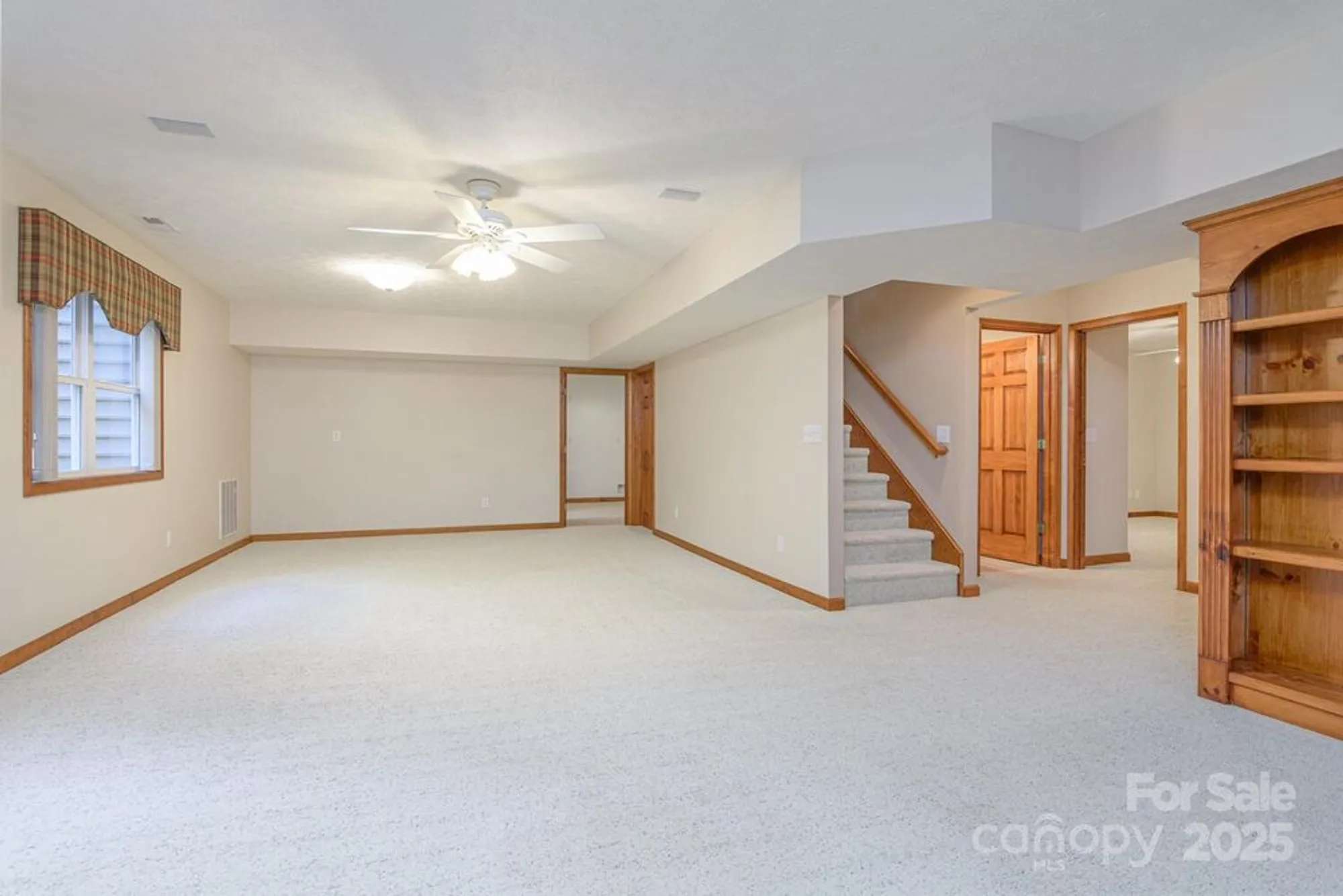 Property Slideshow image 31 of 46 | 299 carriage summitt way, Hendersonville, NC, 28791