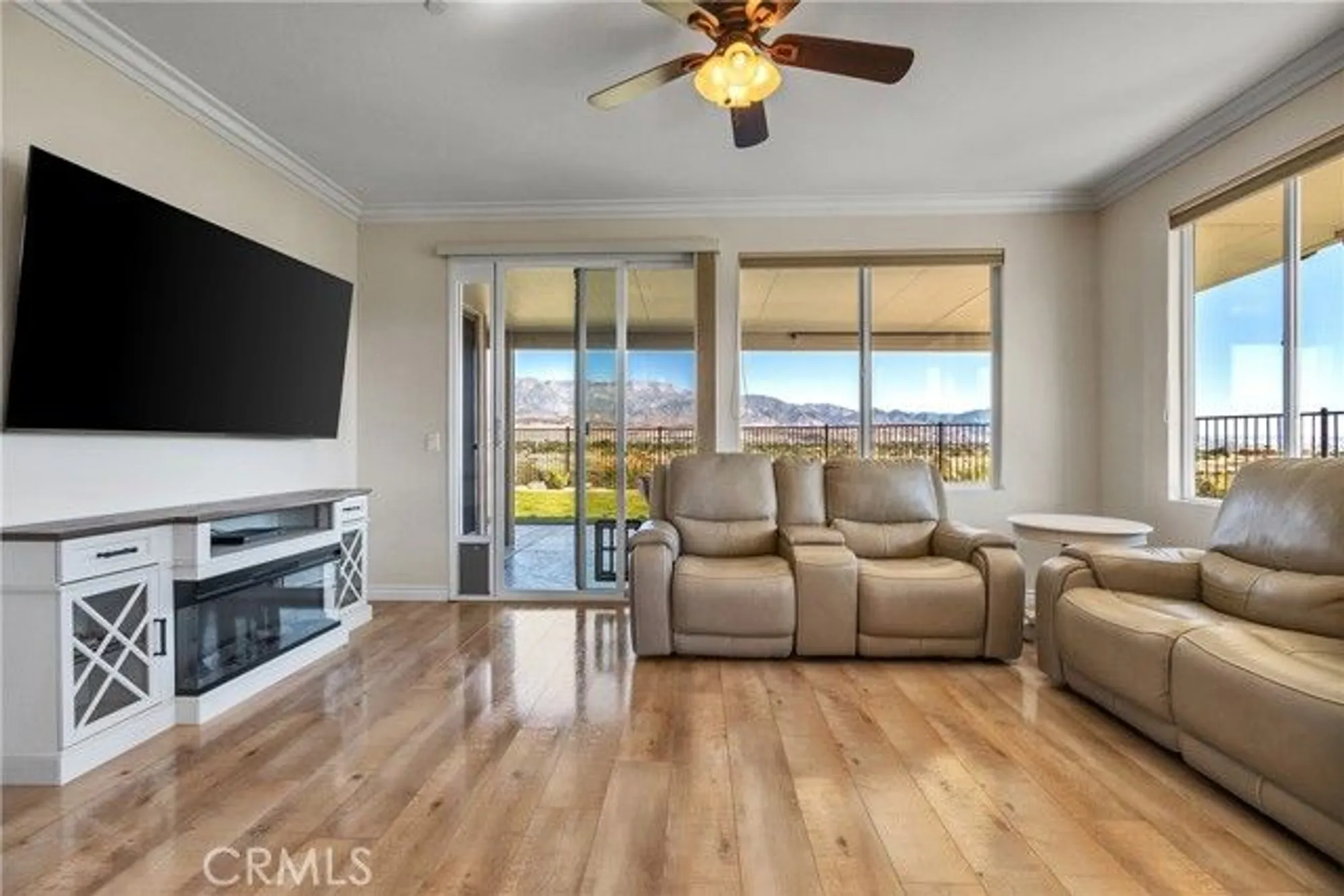 Property Slideshow image 9 of 49 | 428 saddlerock, Beaumont, CA, 92223