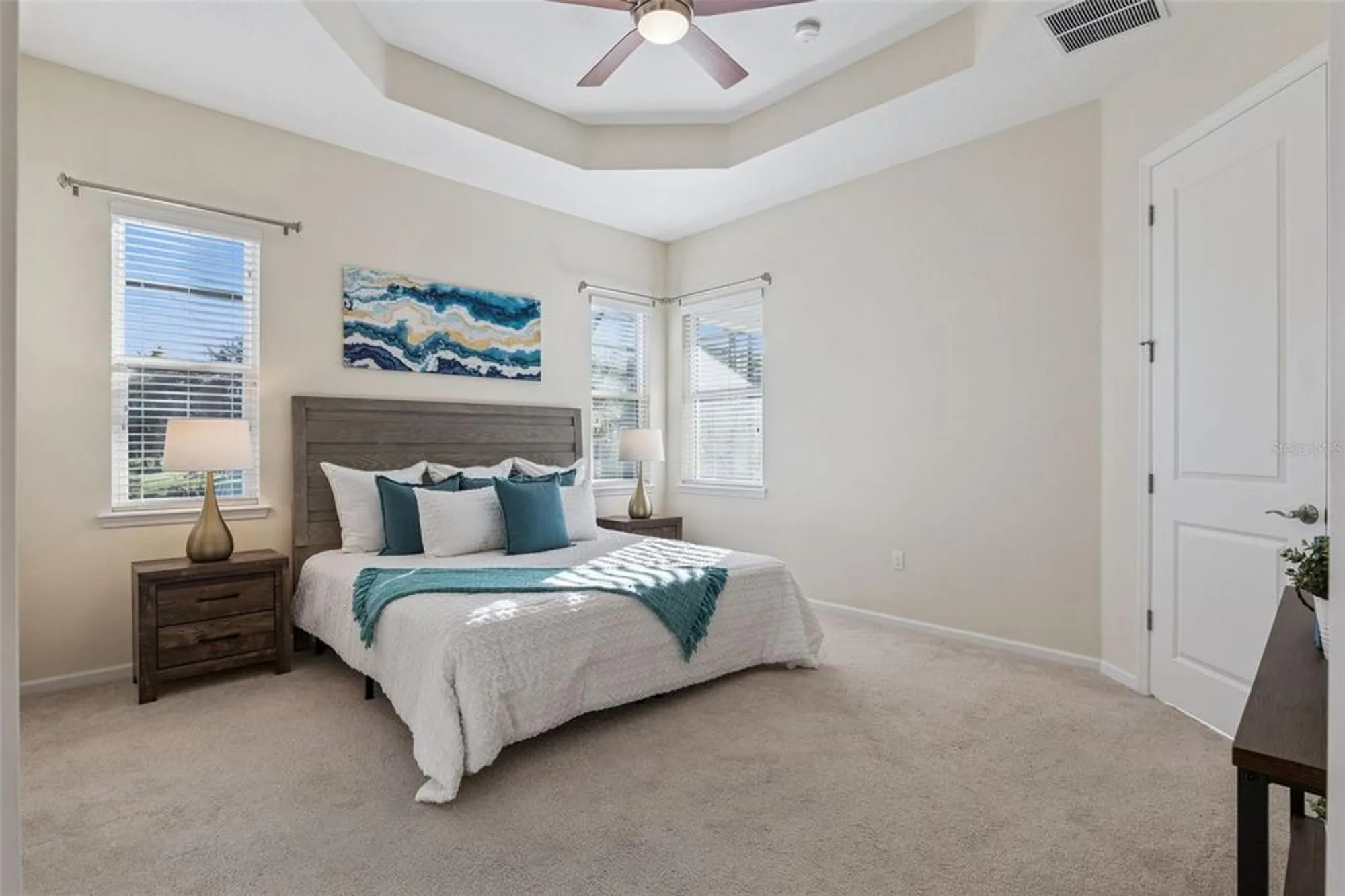 Property Slideshow image 16 of 47 | 404 tisbury ct, Deland, FL, 32724