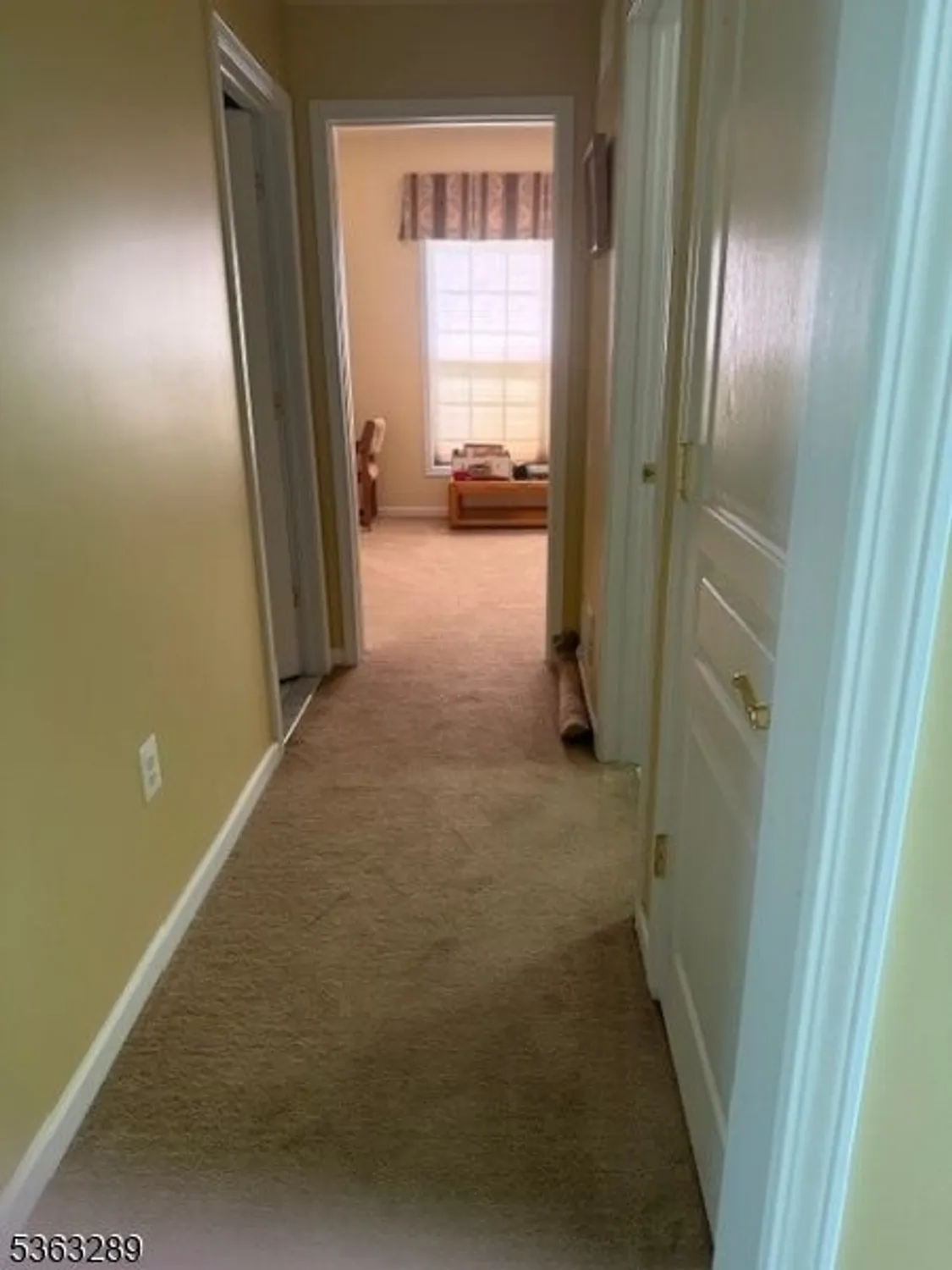 Property Slideshow image 18 of 27 | 515 crossfields ln, Somerset, NJ, 08873