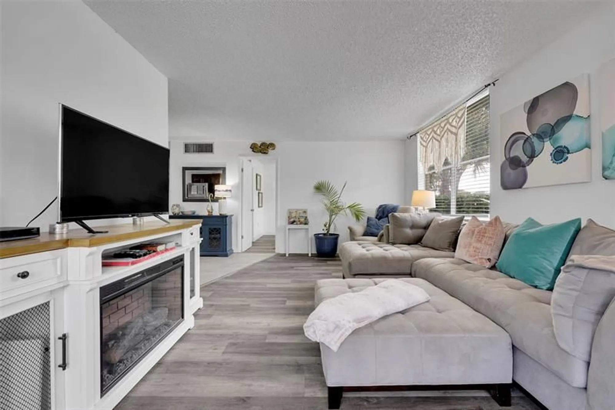 Property Slideshow image 12 of 55 | 9090 lime bay blvd apt 112, Tamarac, FL, 33321