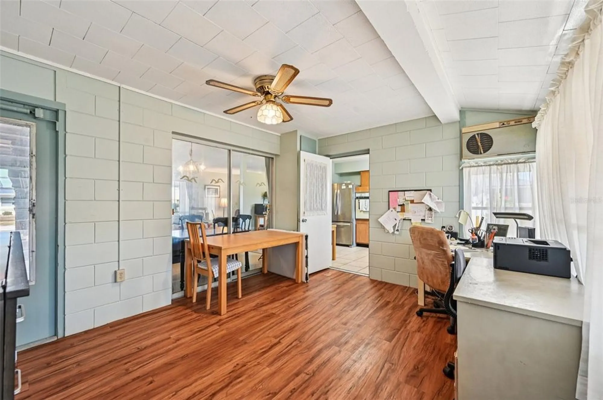 Property Slideshow image 13 of 48 | 722 tam o shanter ave, Sun City Center, FL, 33573
